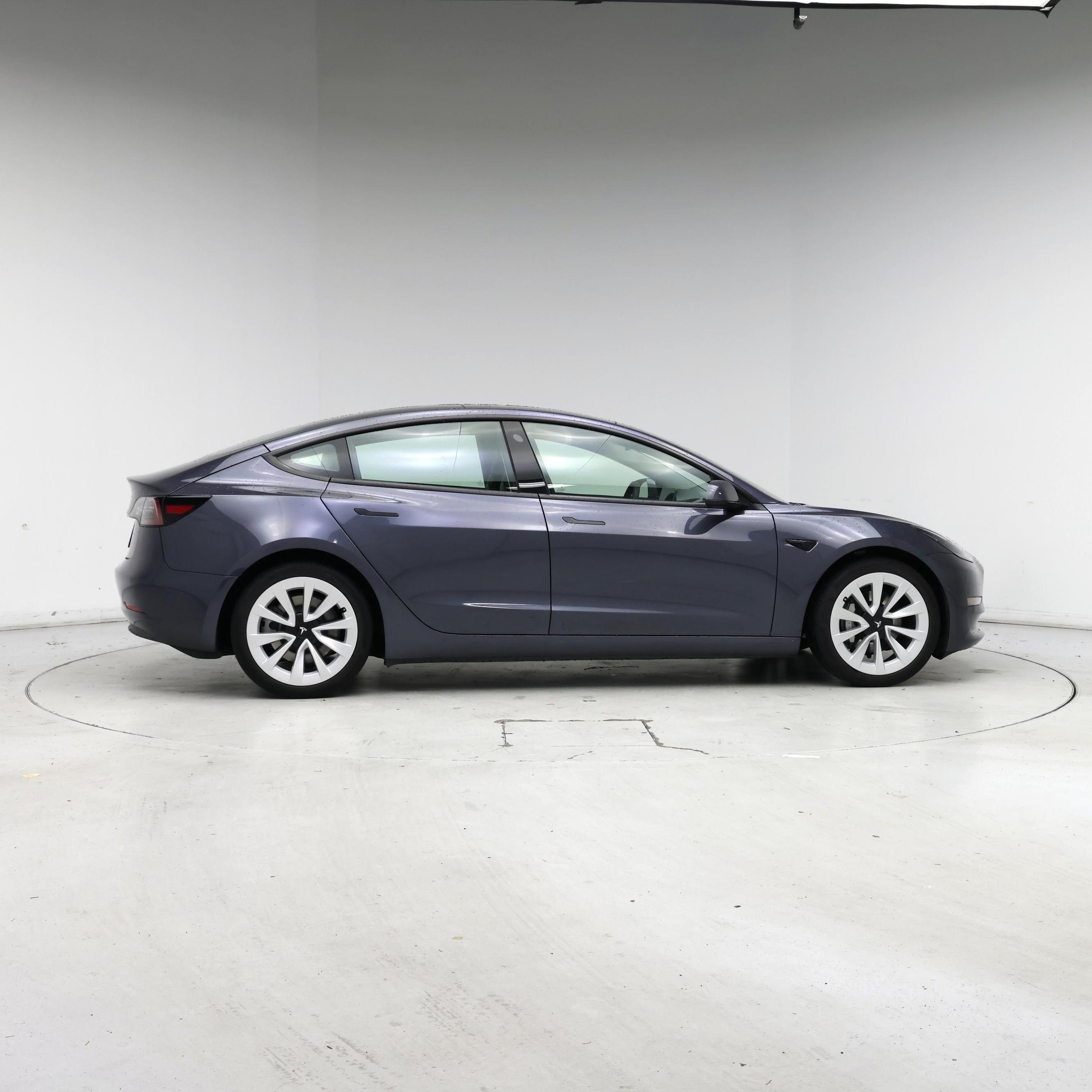 Thumbnail: 2022 Tesla Model 3 - 7
