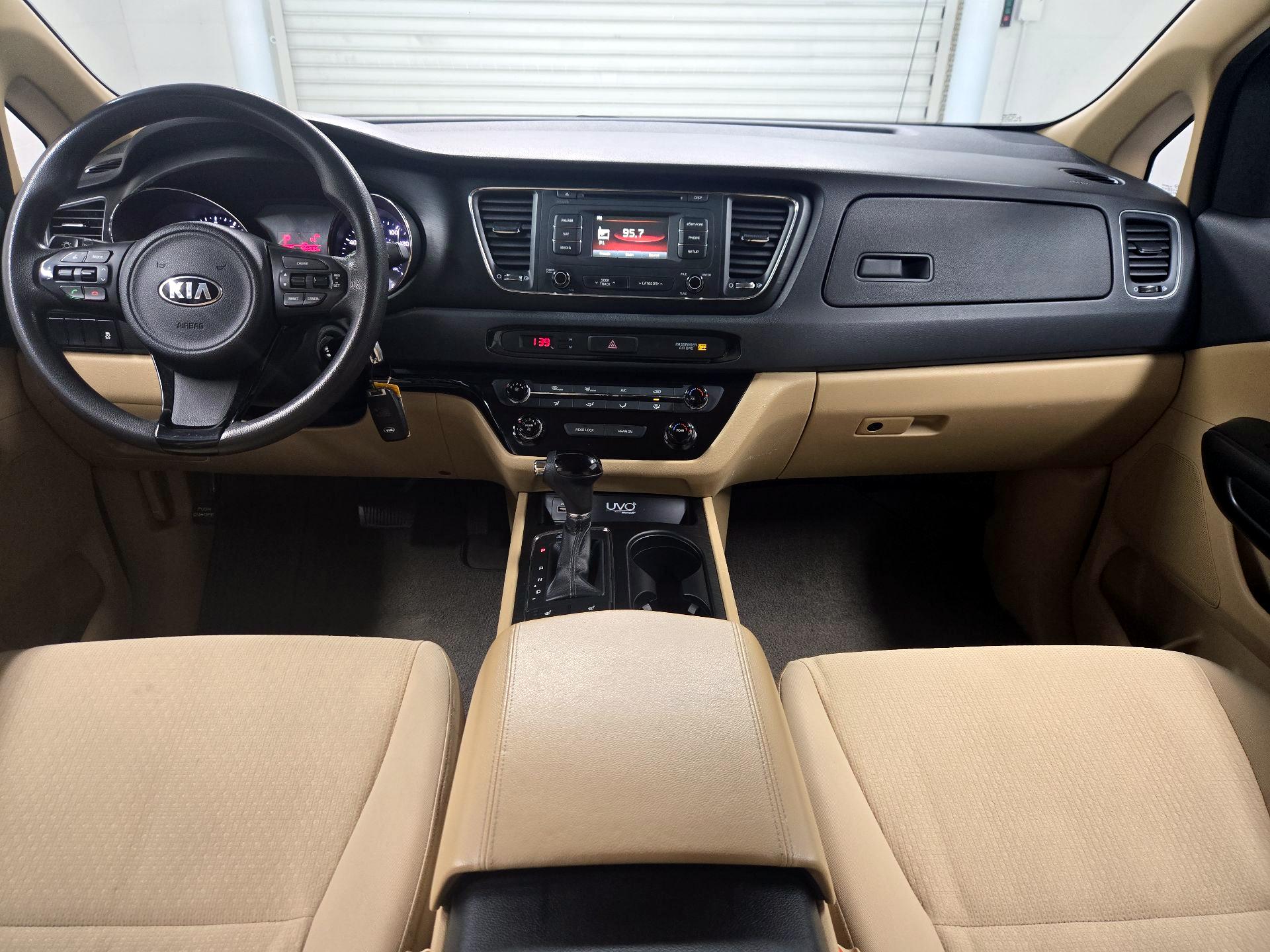 Thumbnail: 2016 Kia Sedona - 9