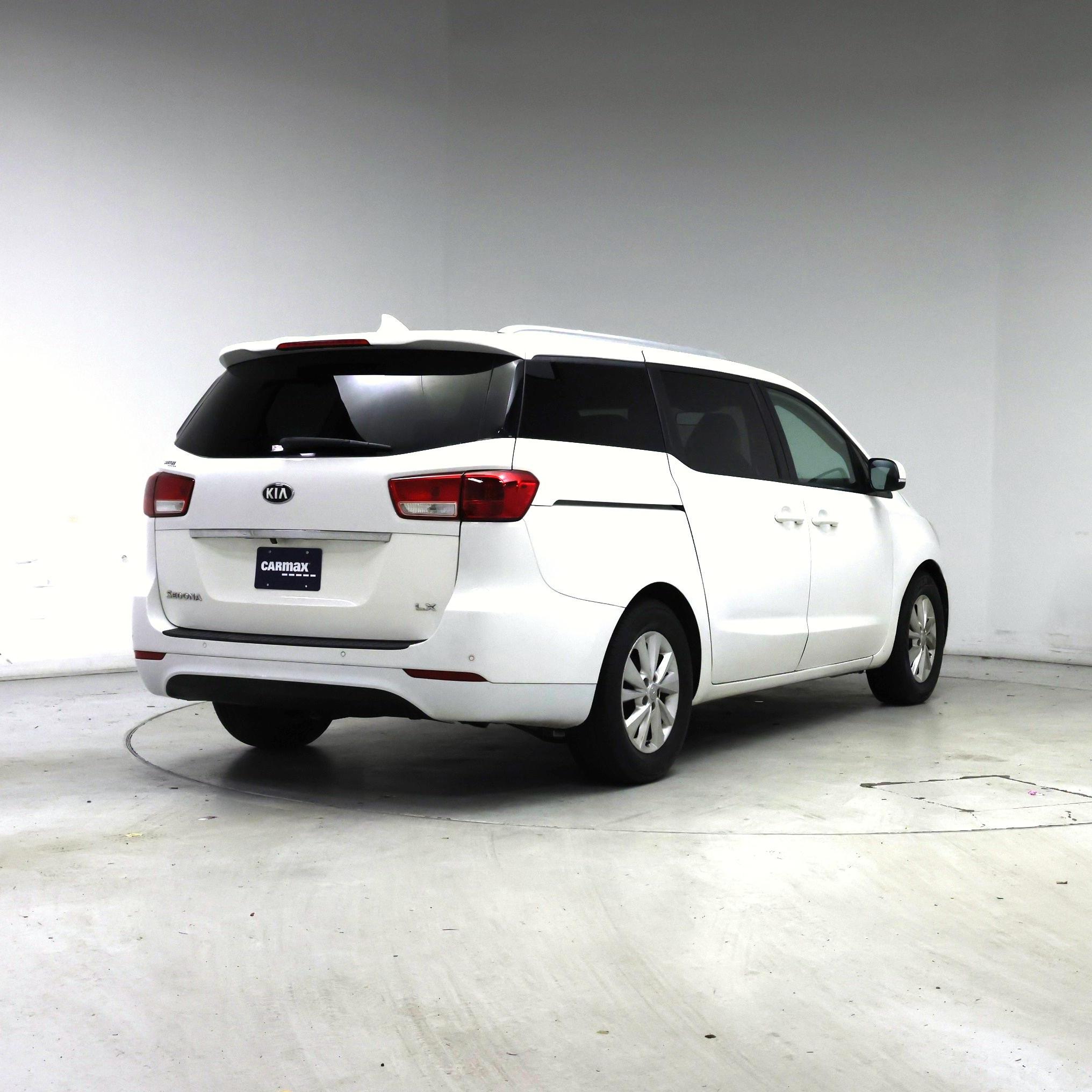 Thumbnail: 2016 Kia Sedona - 8