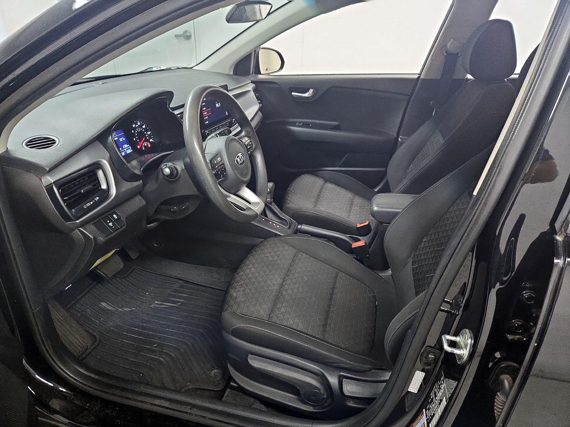 Thumbnail: 2021 Kia Rio5 - 11