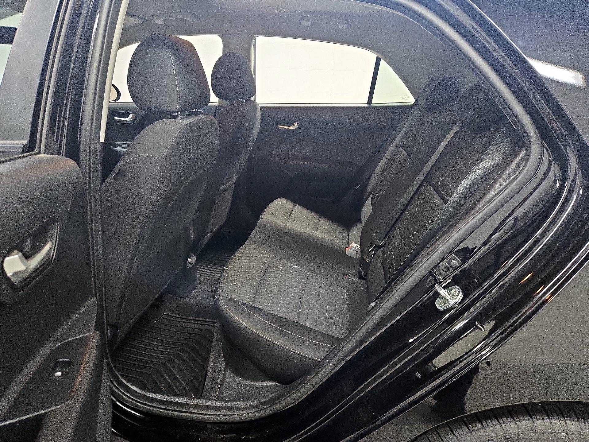 Thumbnail: 2021 Kia Rio5 - 19