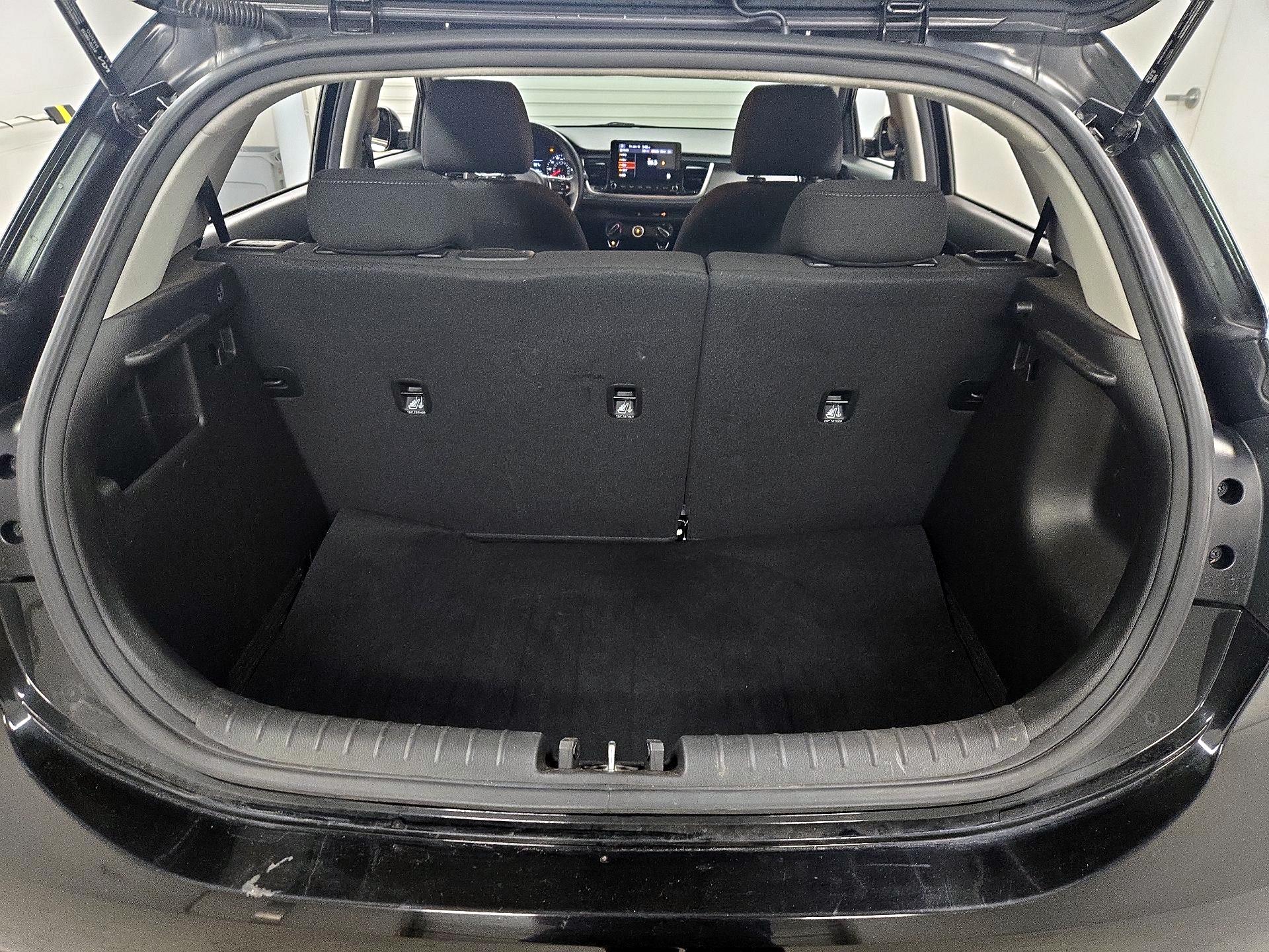 Thumbnail: 2021 Kia Rio5 - 20