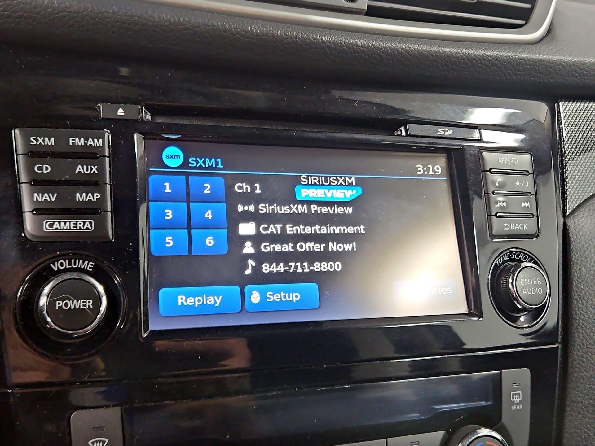 Thumbnail: 2016 Nissan Rogue - 16