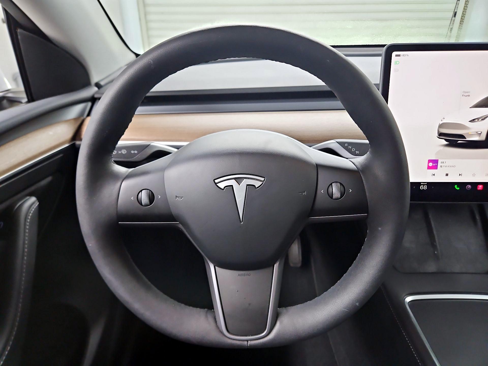 Thumbnail: 2025 Tesla Model Y - 10