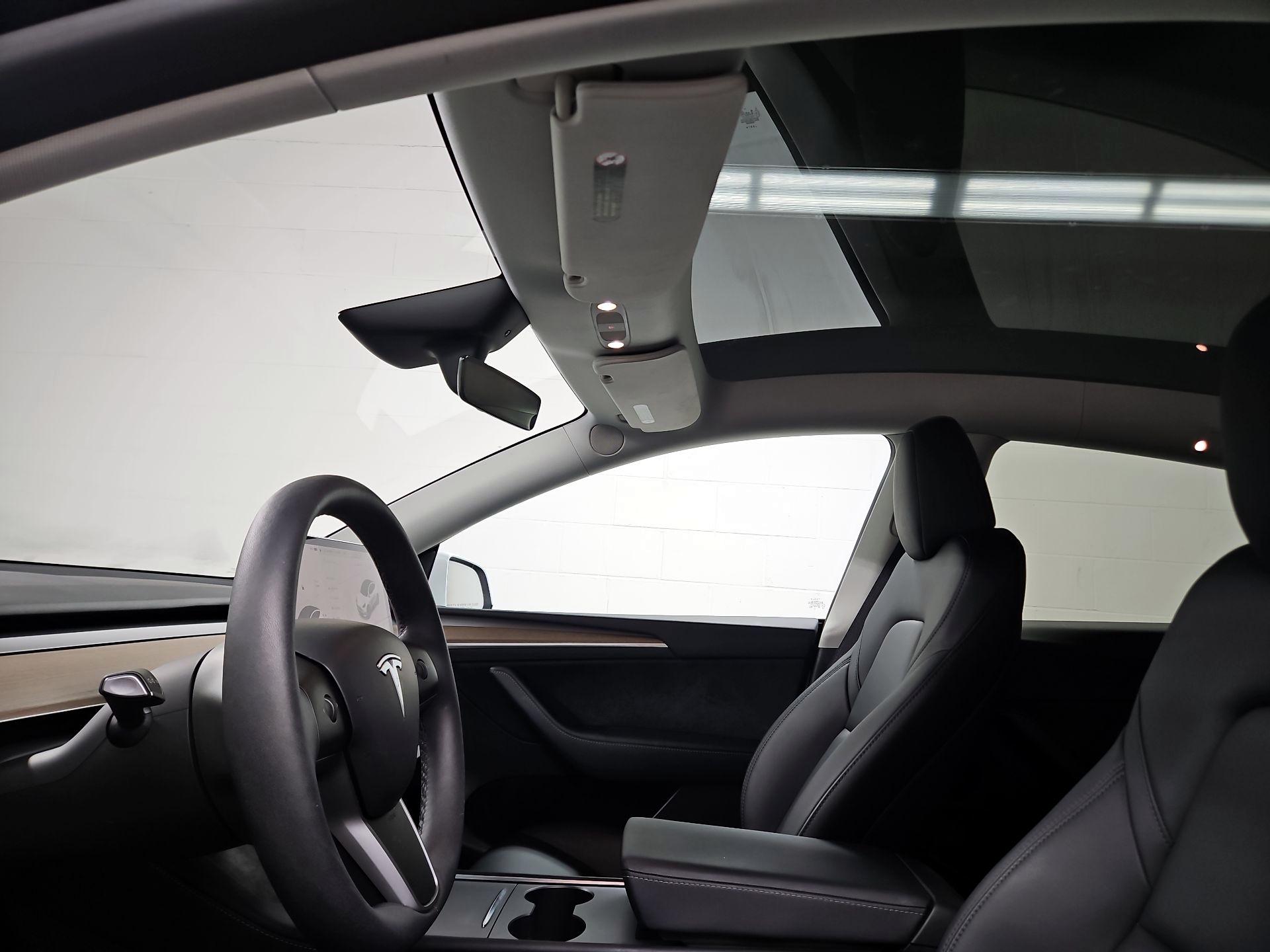 Thumbnail: 2025 Tesla Model Y - 18