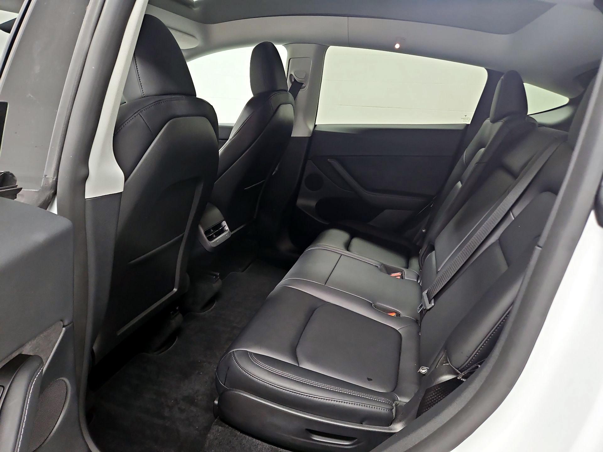 Thumbnail: 2025 Tesla Model Y - 19