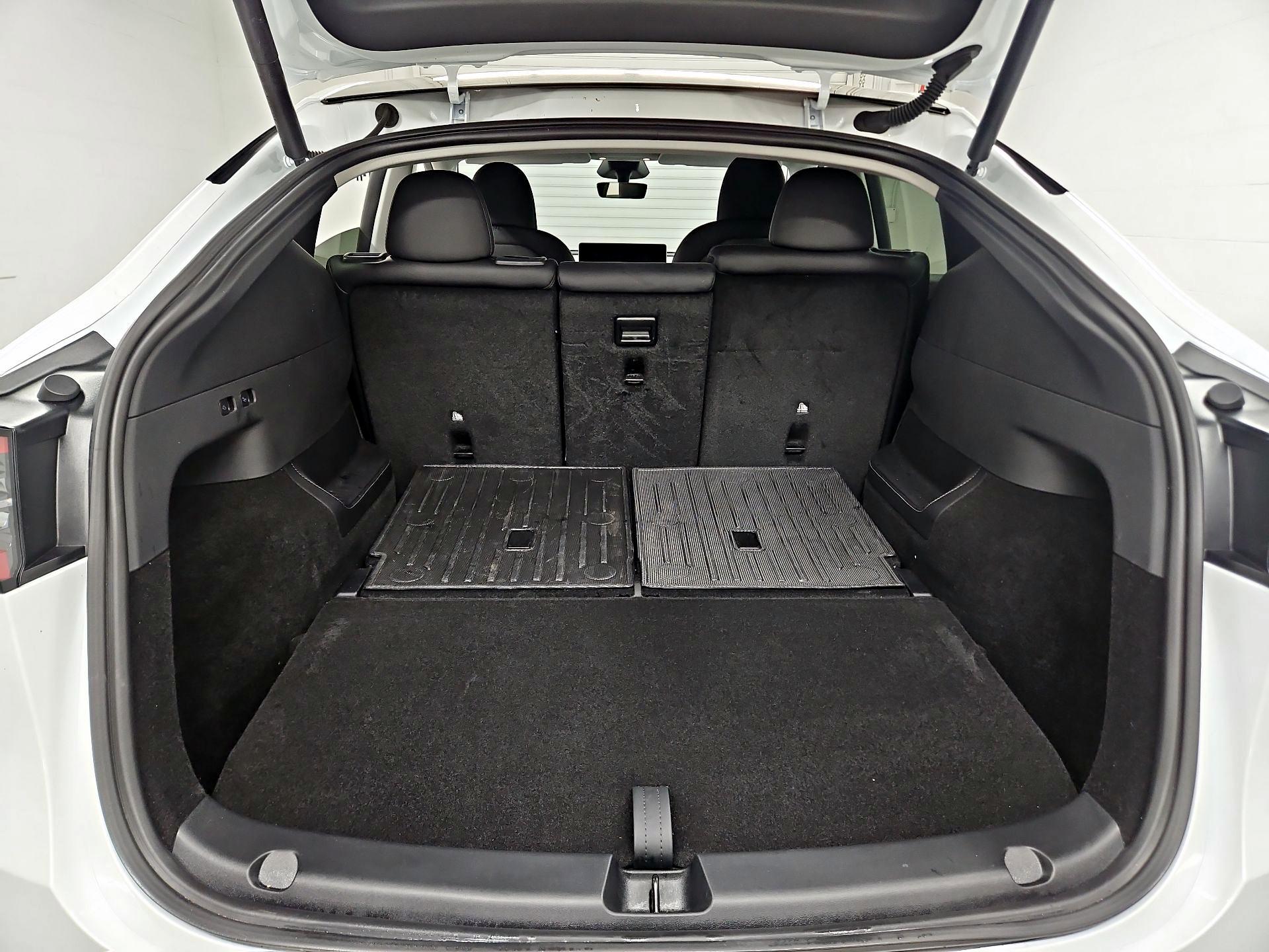 Thumbnail: 2025 Tesla Model Y - 20