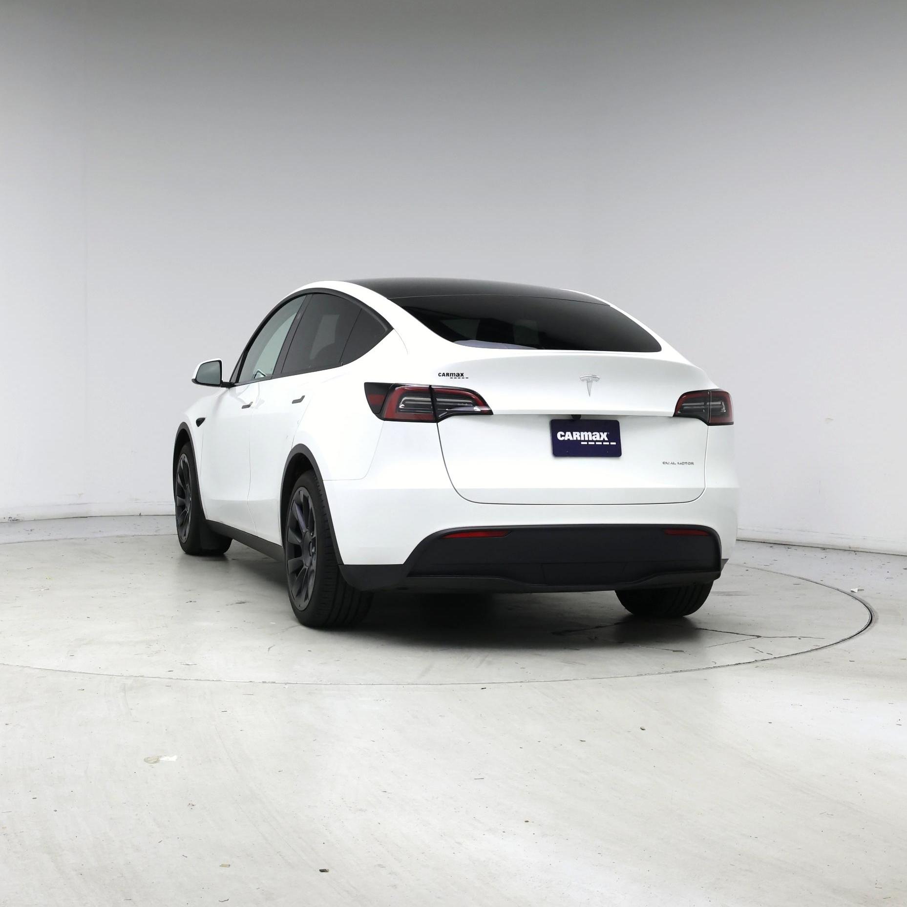 Thumbnail: 2025 Tesla Model Y - 6
