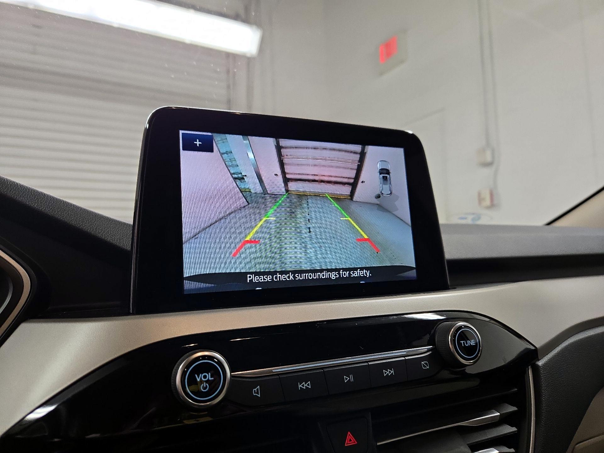 Thumbnail: 2020 Ford Escape - 14