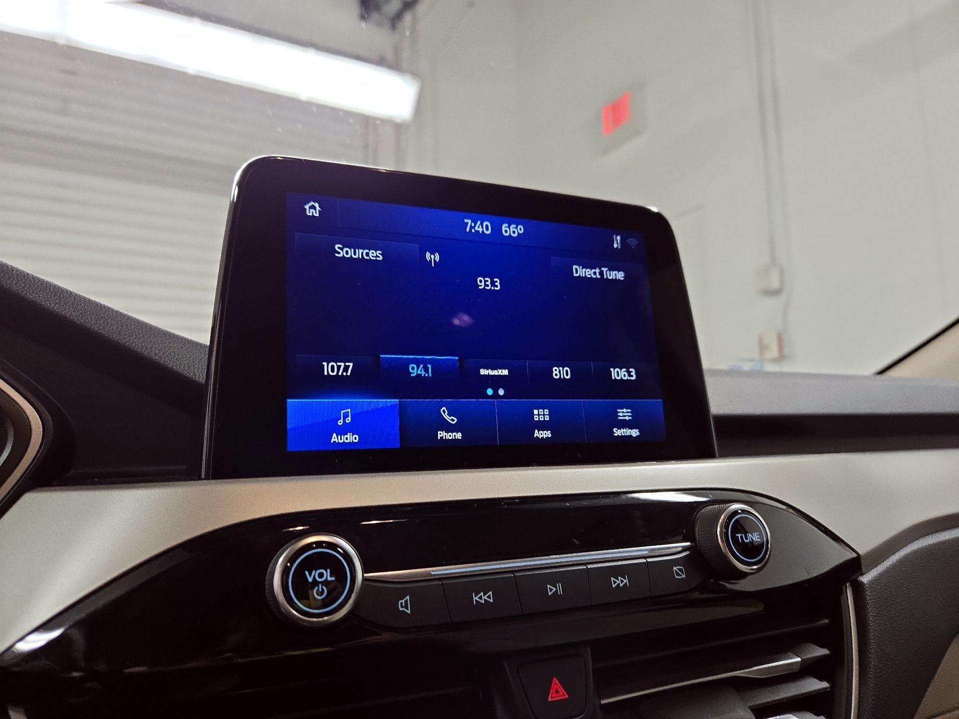 Thumbnail: 2020 Ford Escape - 15