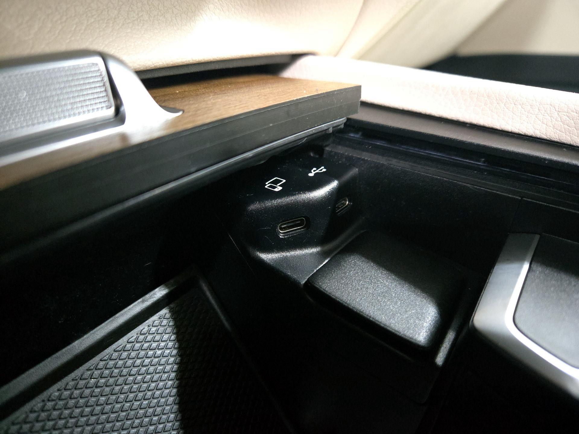 Thumbnail: 2022 Mercedes-Benz GLE - 19