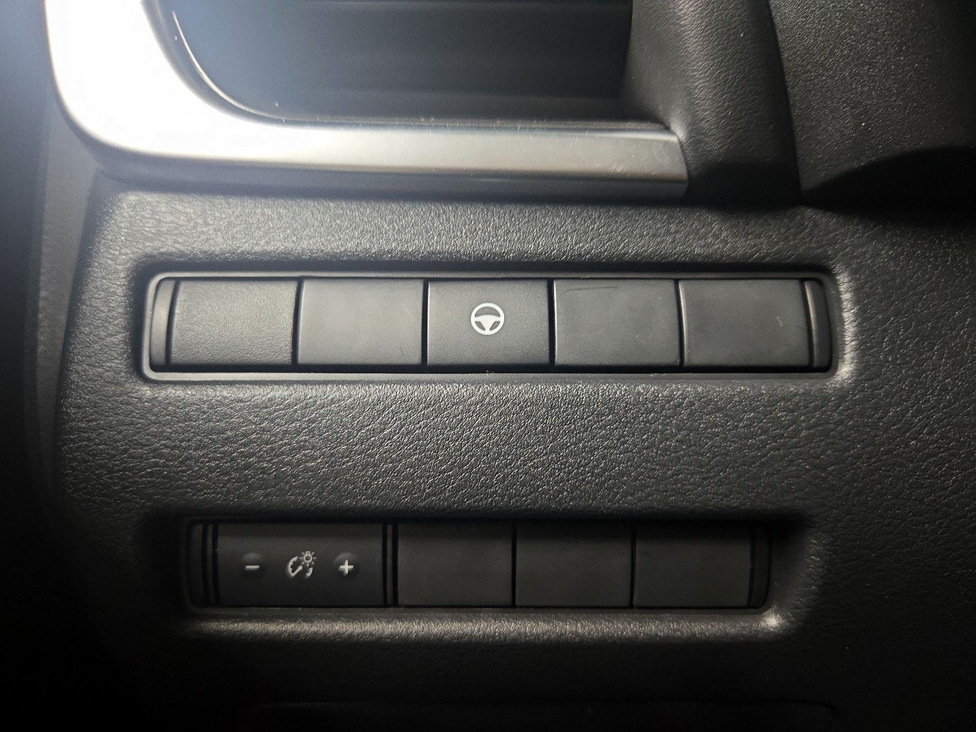 Thumbnail: 2022 Nissan Rogue - 13