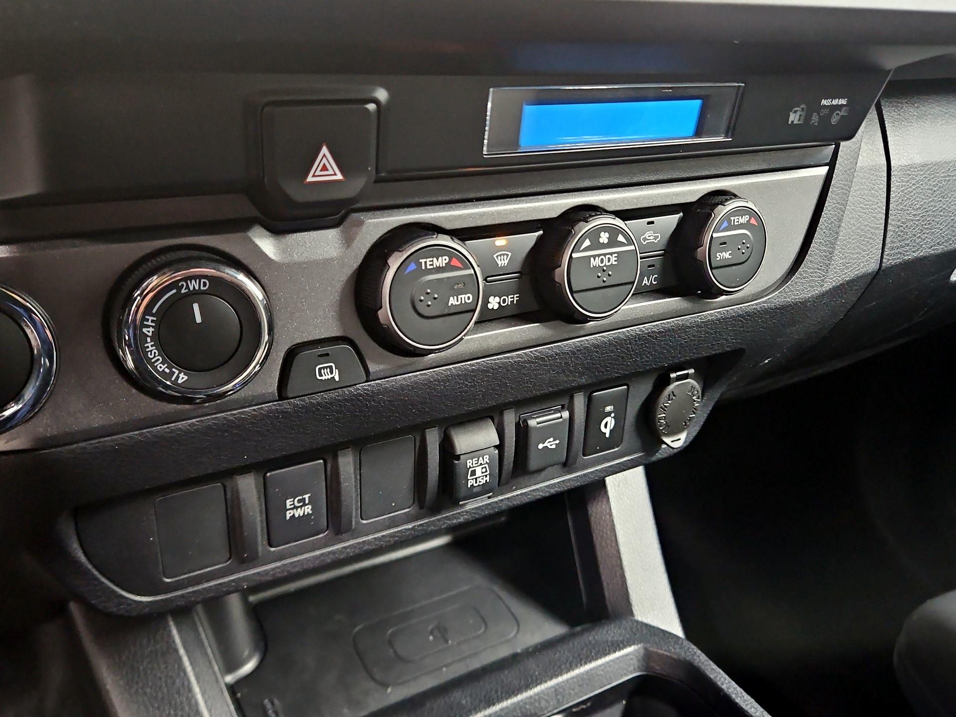 Thumbnail: 2022 Toyota Tacoma - 16