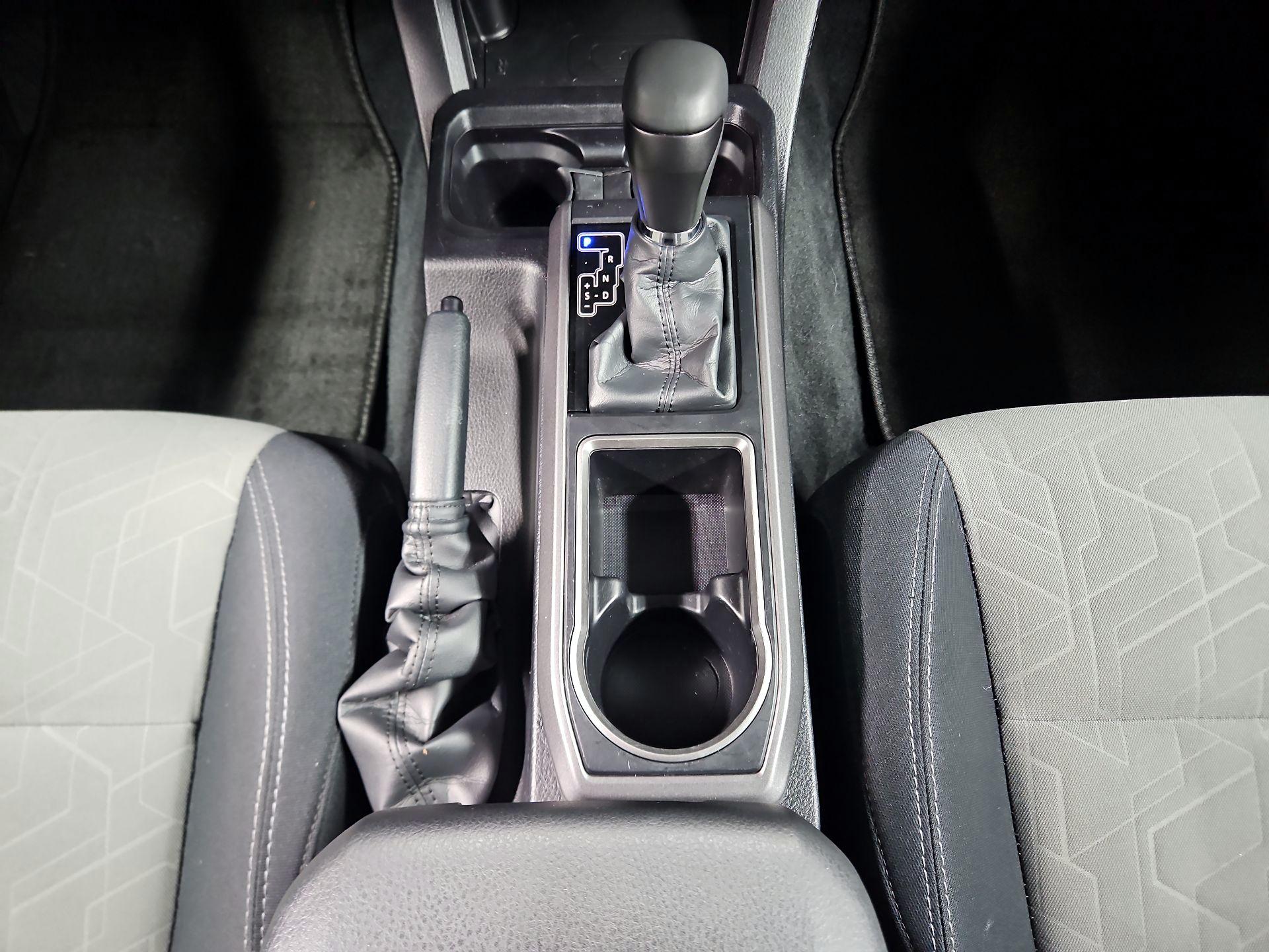 Thumbnail: 2022 Toyota Tacoma - 17