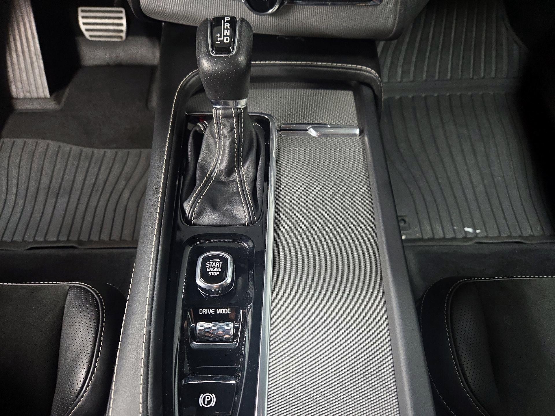 Thumbnail: 2019 Volvo XC90 - 18