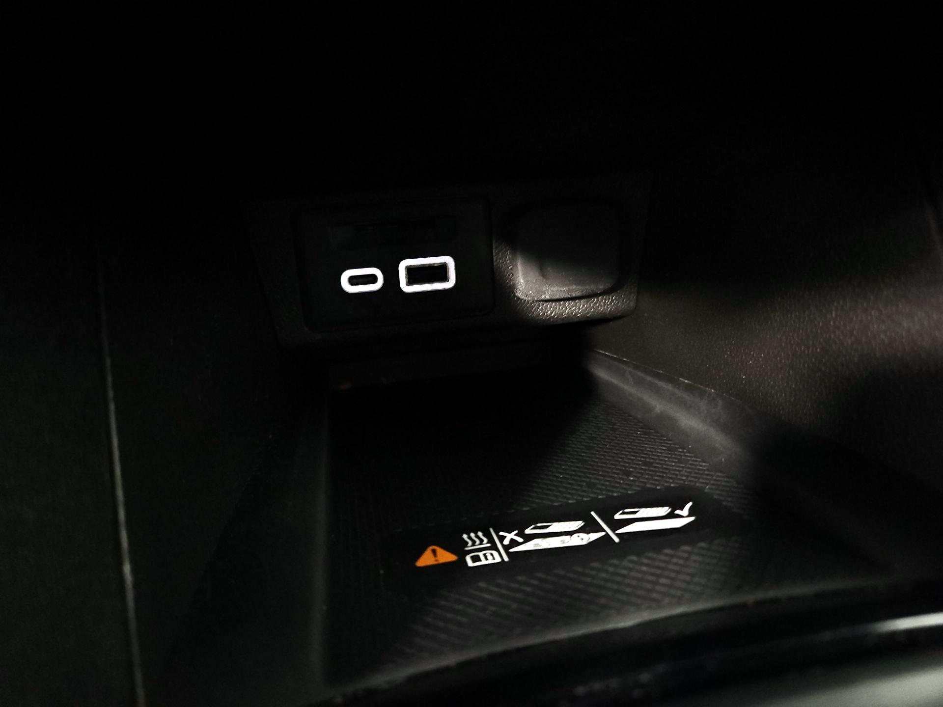 Thumbnail: 2022 Chevrolet Bolt EUV - 18