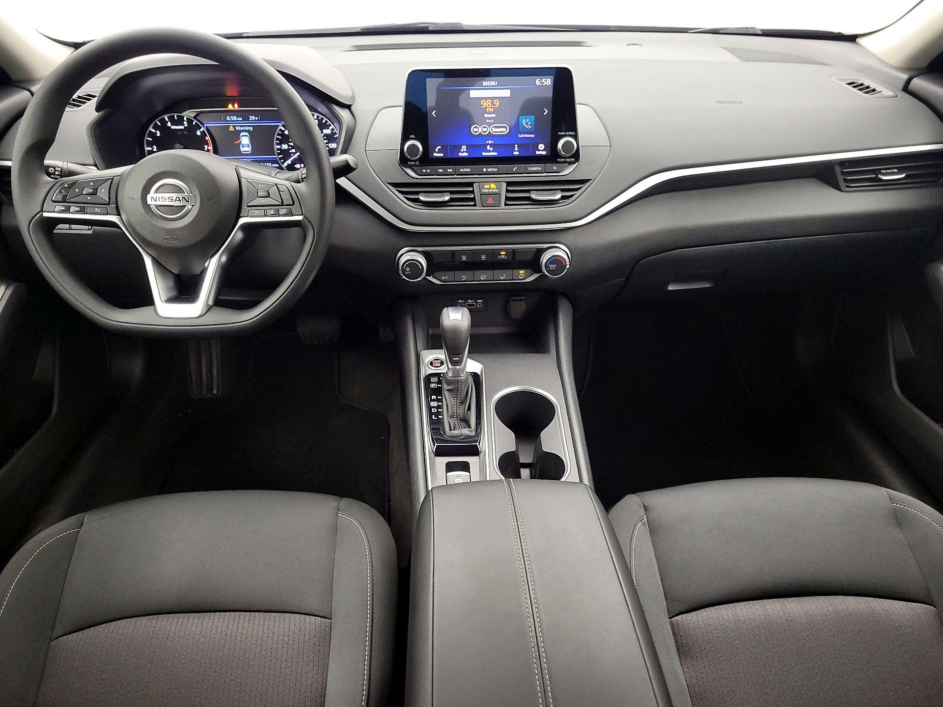 Thumbnail: 2022 Nissan Altima - 9