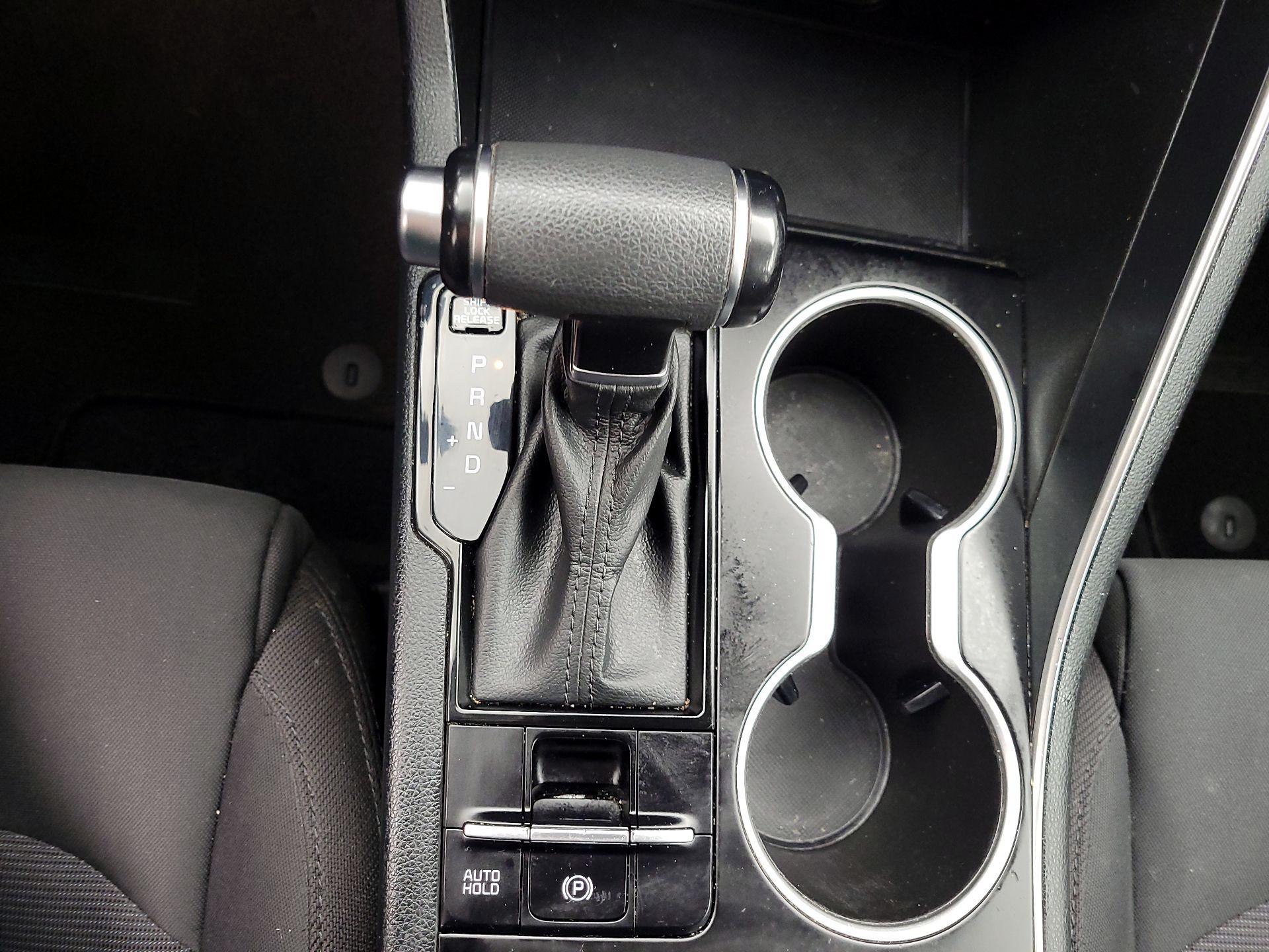 Thumbnail: 2023 Kia K5 - 17