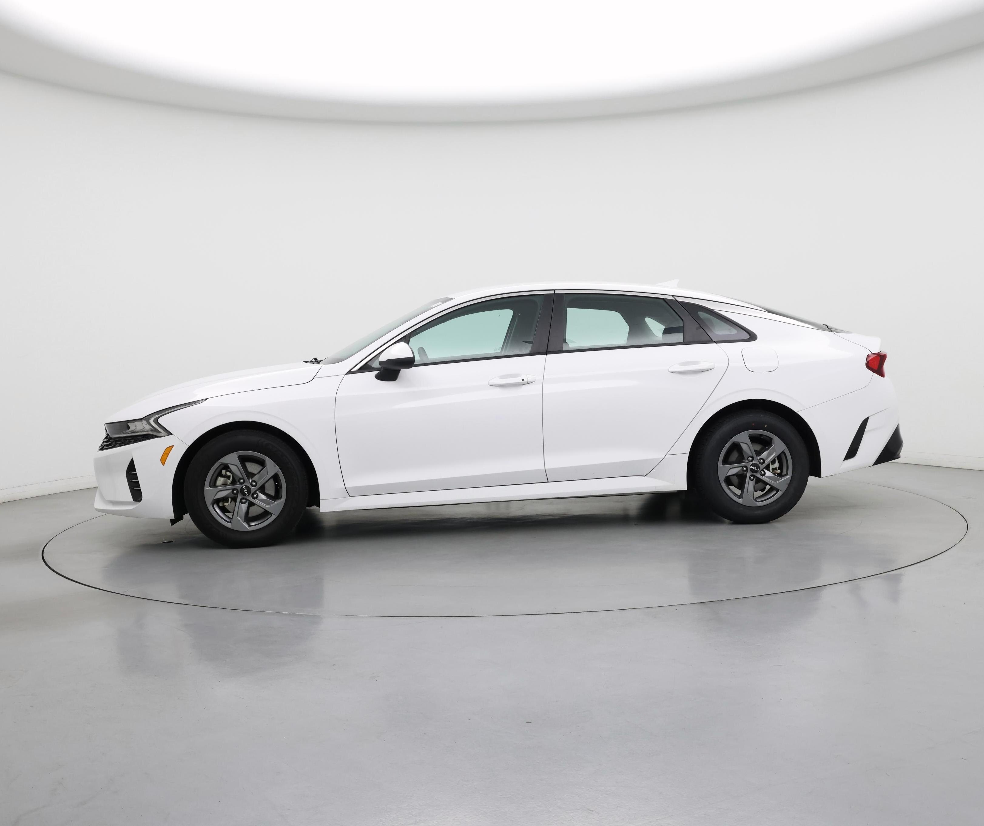 Thumbnail: 2023 Kia K5 - 3