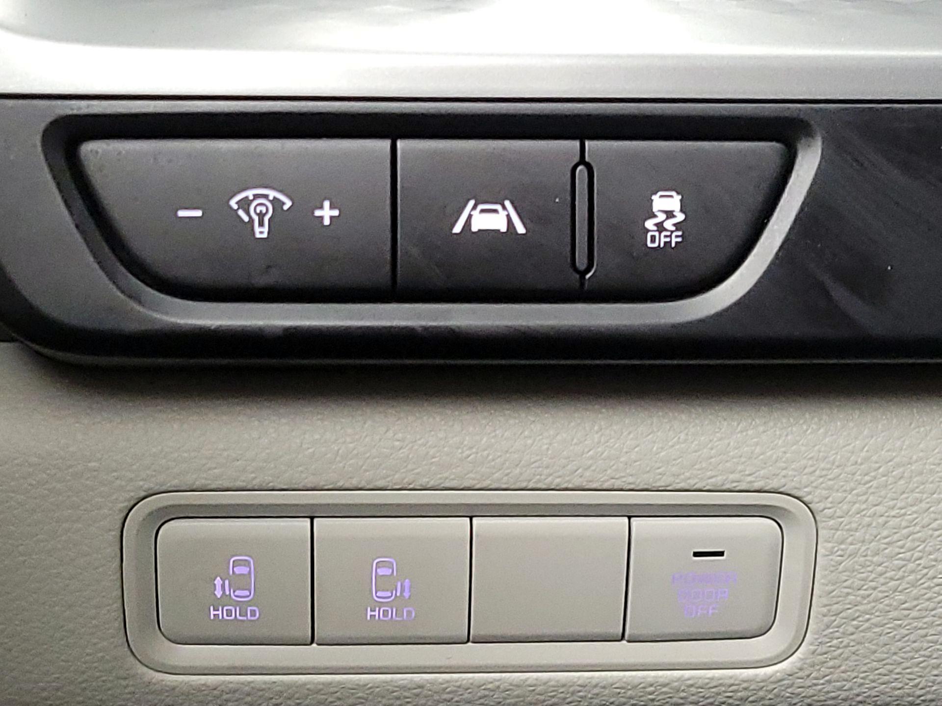 Thumbnail: 2024 Kia Carnival - 13