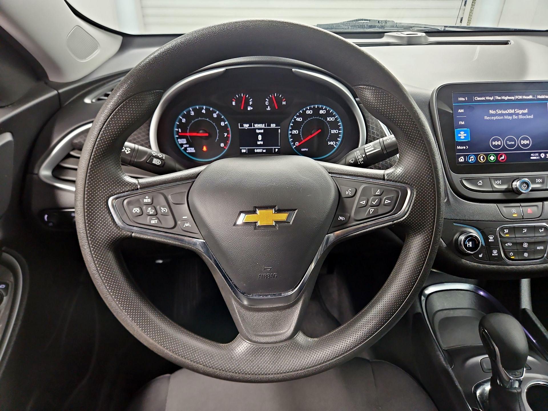 Thumbnail: 2023 Chevrolet Malibu - 10