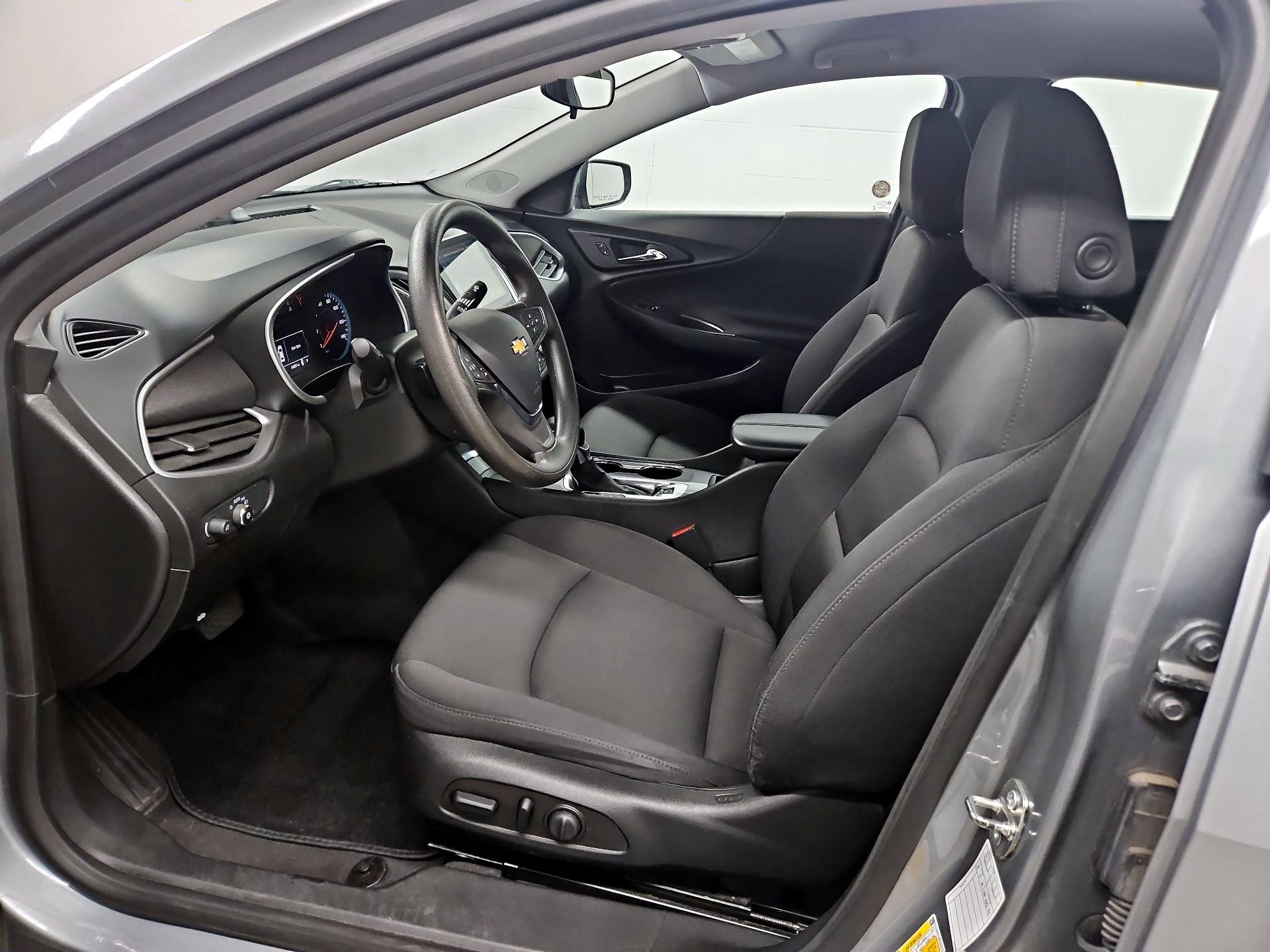 Thumbnail: 2023 Chevrolet Malibu - 11