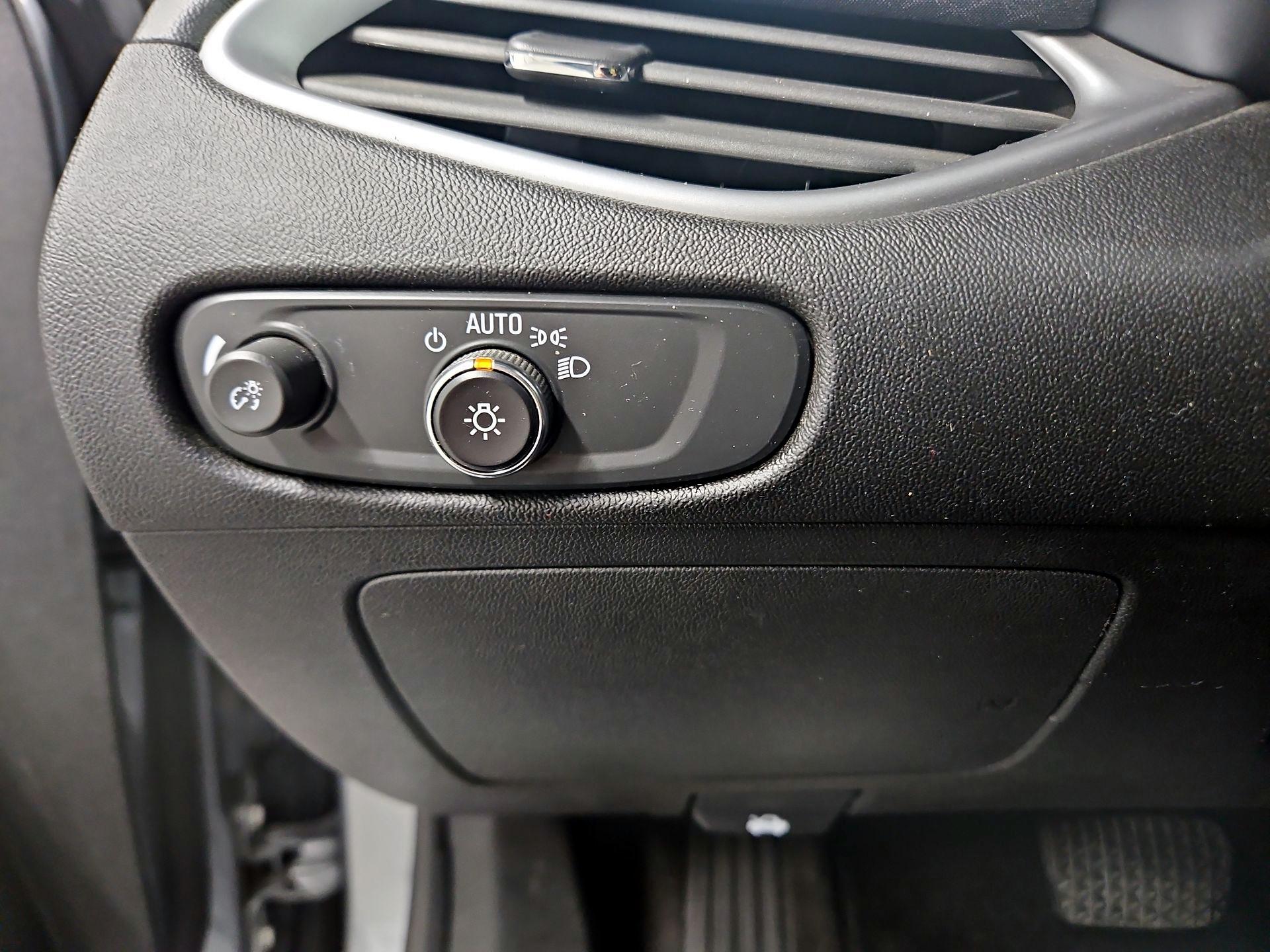 Thumbnail: 2023 Chevrolet Malibu - 13