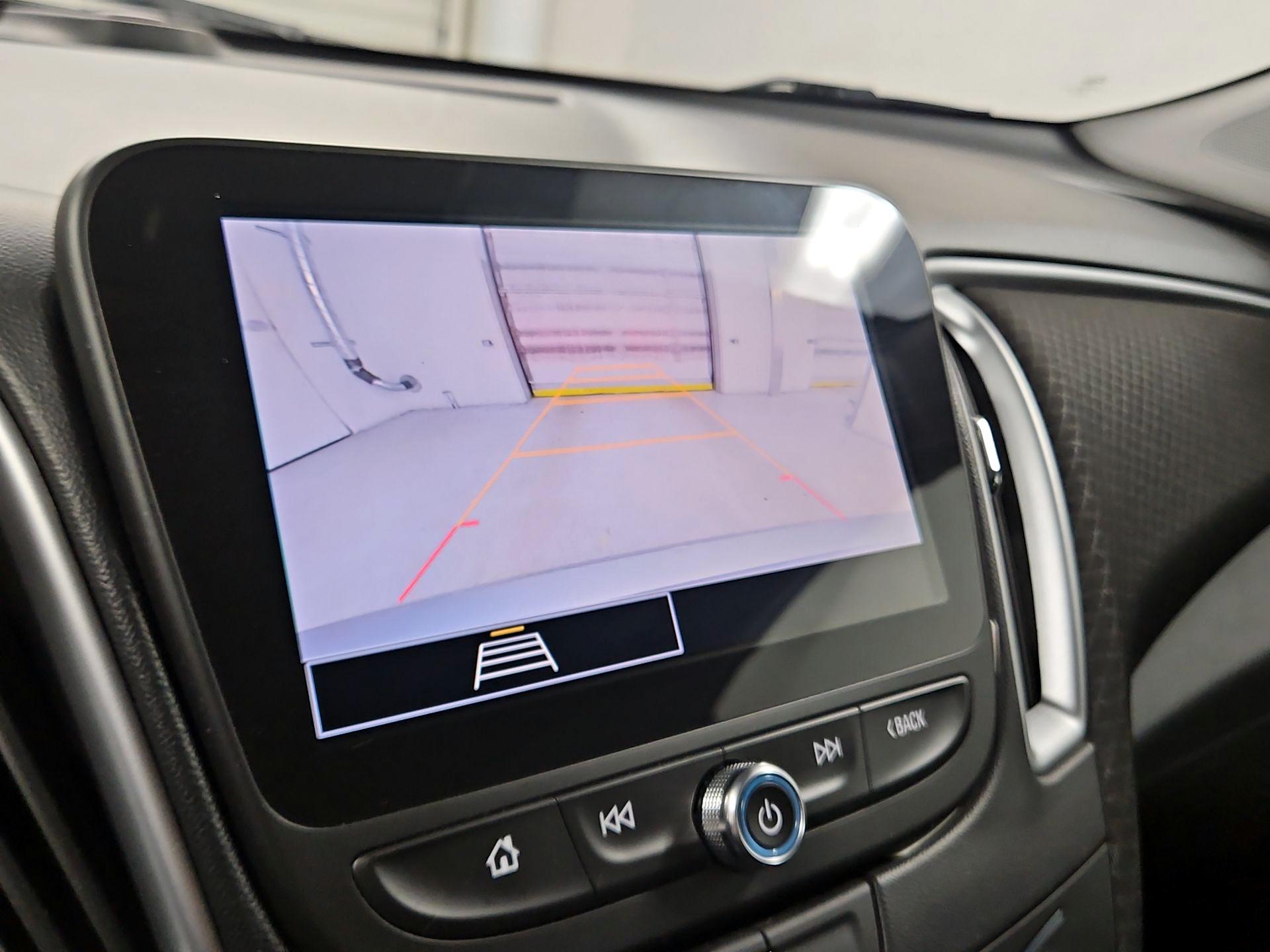 Thumbnail: 2023 Chevrolet Malibu - 14