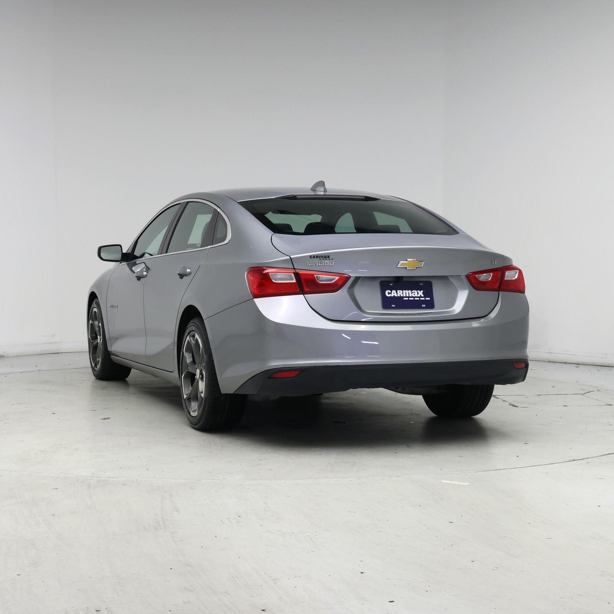 Thumbnail: 2023 Chevrolet Malibu - 6