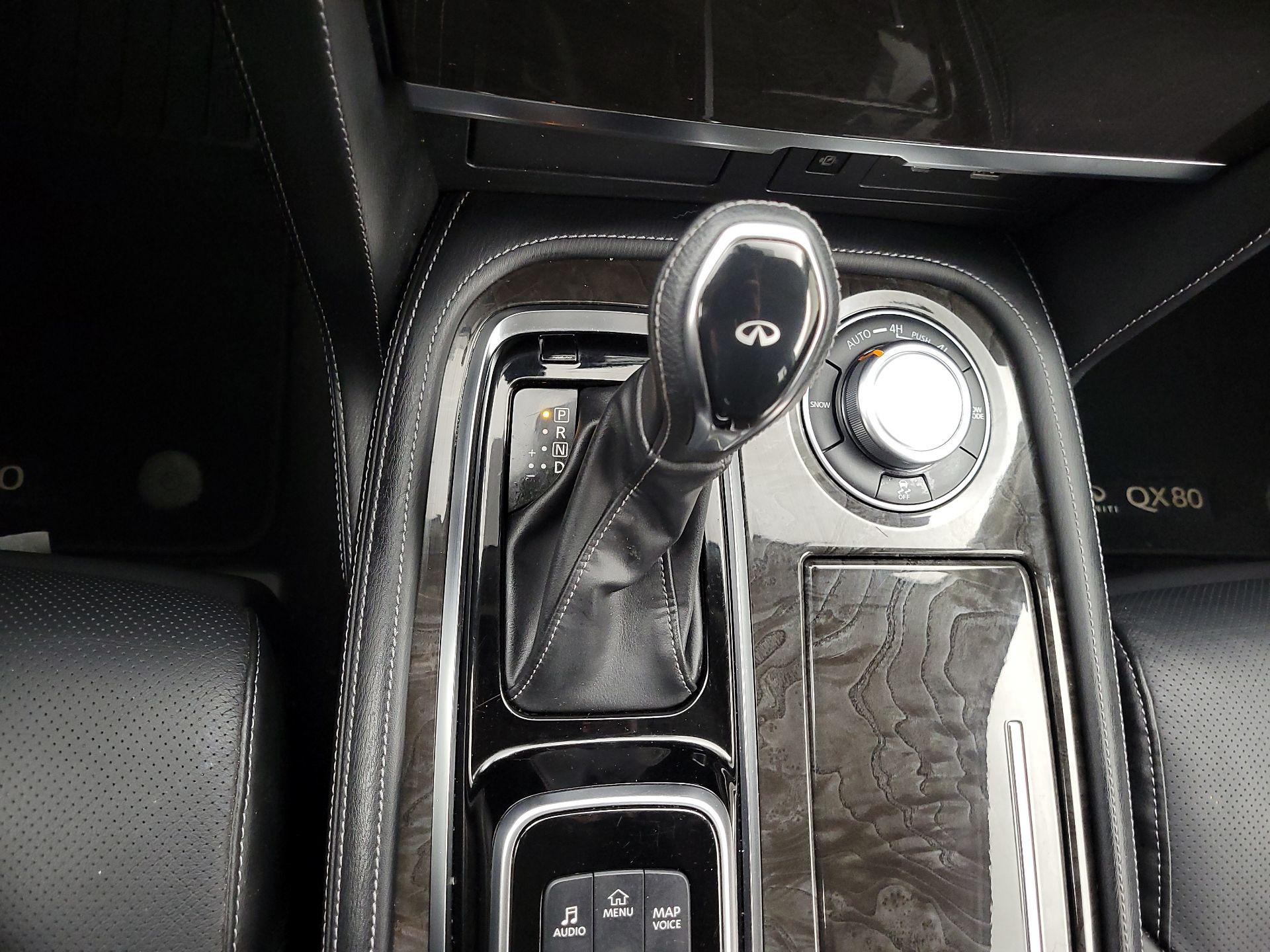 Thumbnail: 2024 INFINITI QX80 - 18