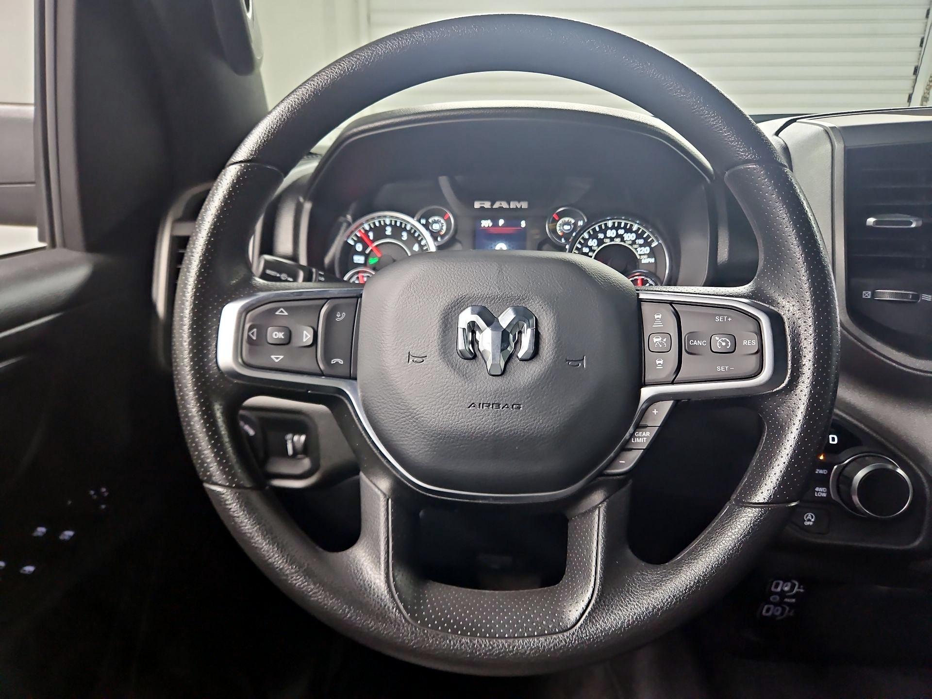 Thumbnail: 2025 RAM 1500 - 10