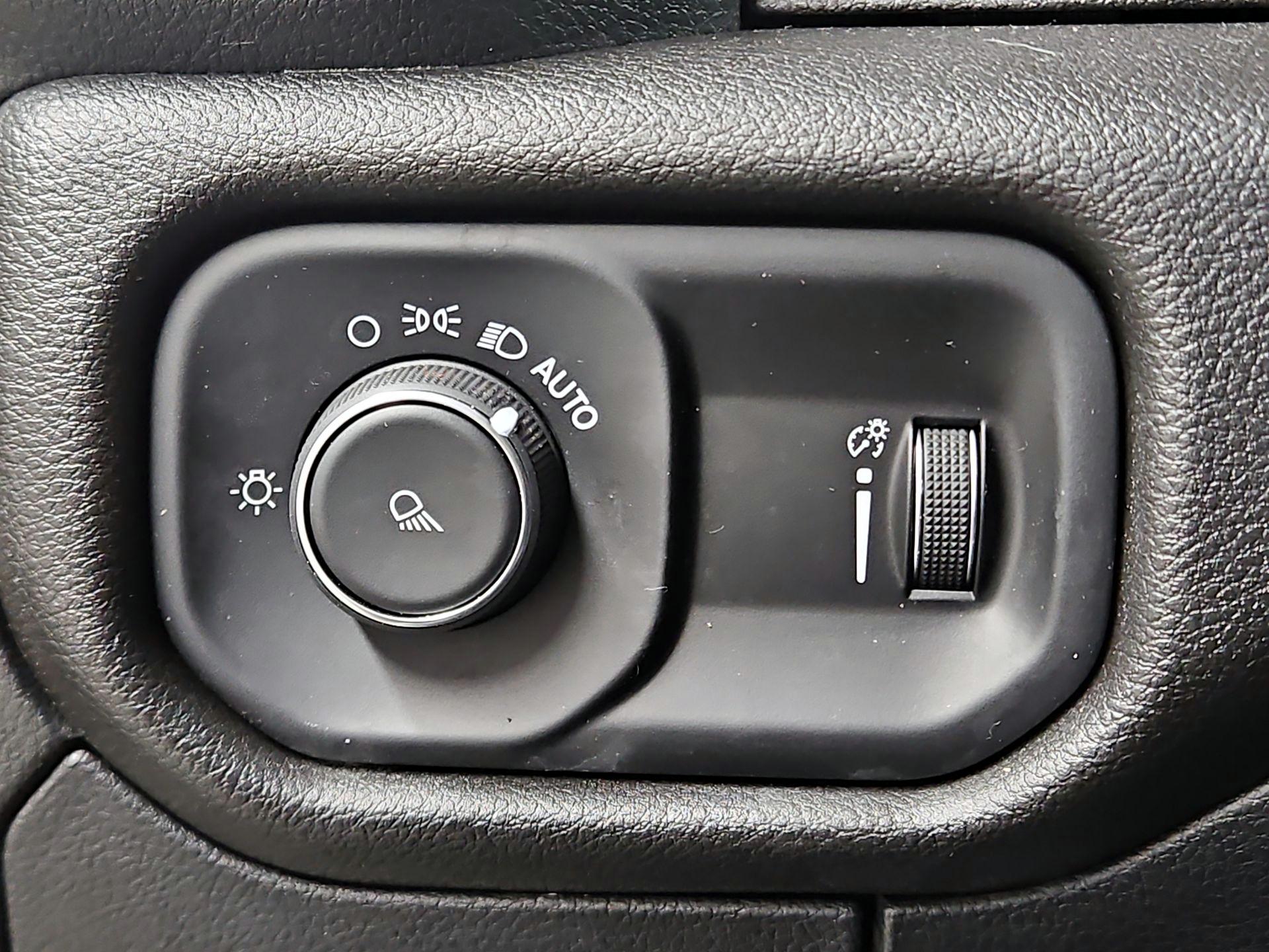 Thumbnail: 2025 RAM 1500 - 13