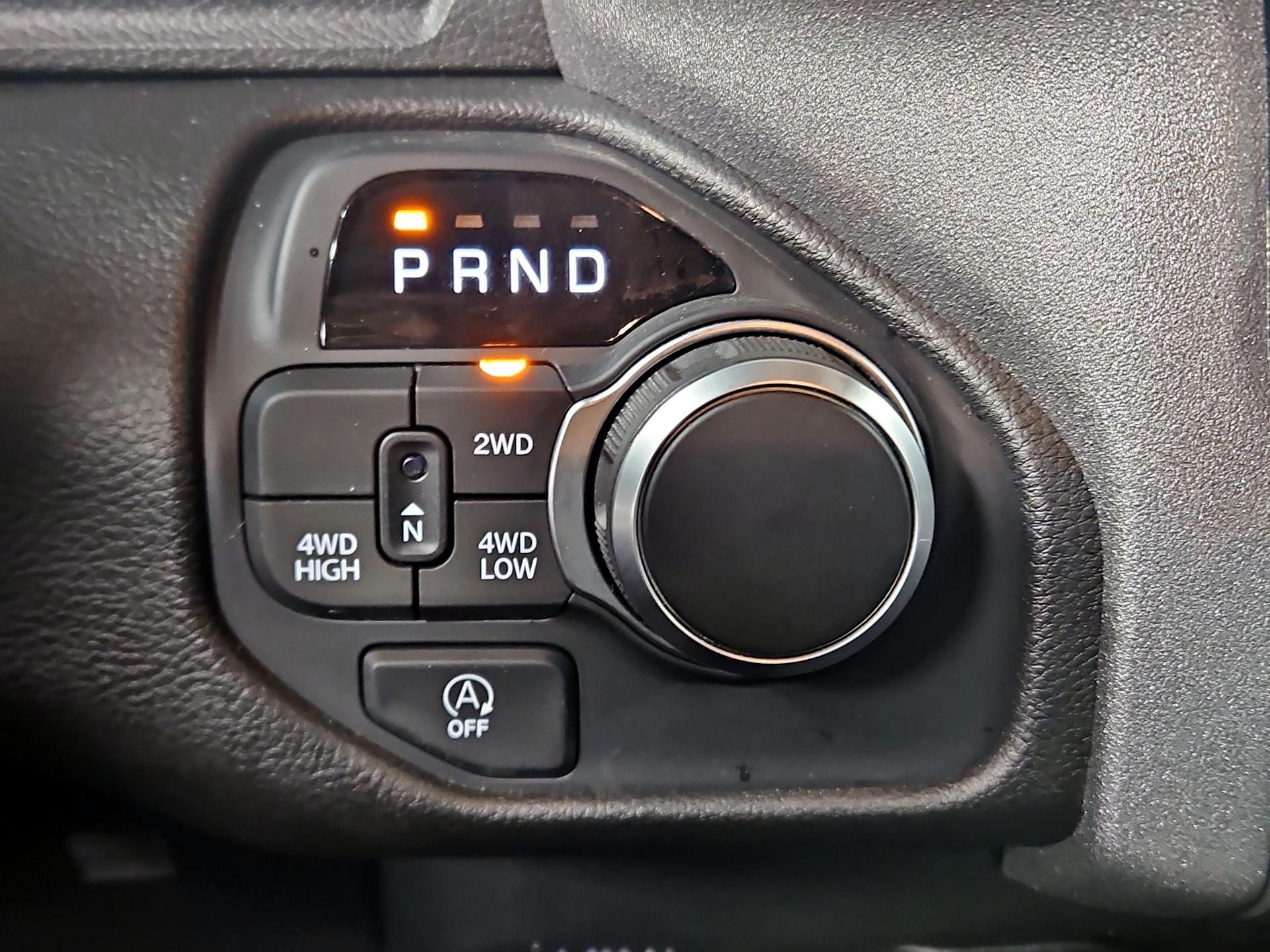 Thumbnail: 2025 RAM 1500 - 17