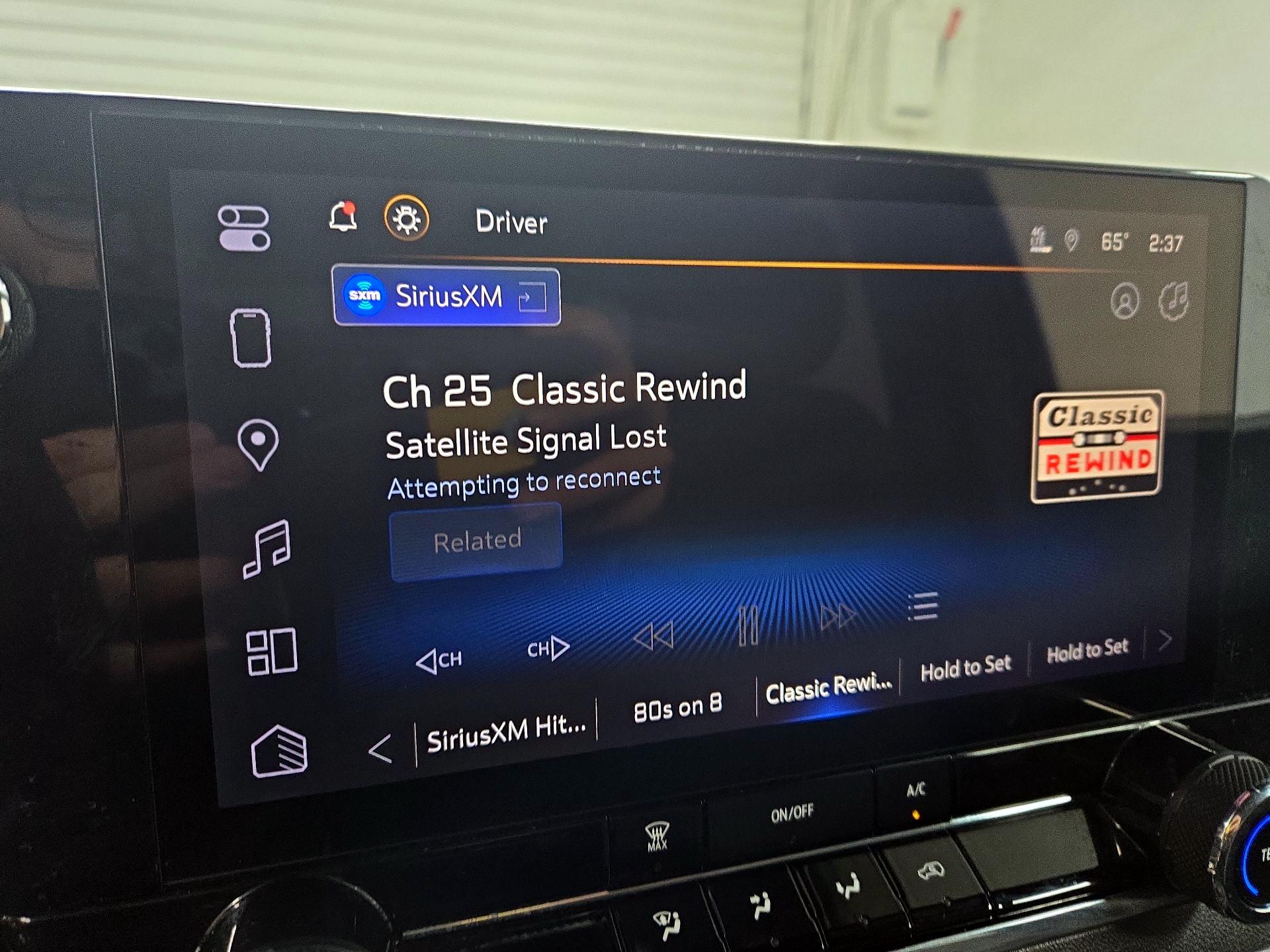 Thumbnail: 2023 Chevrolet Colorado - 16