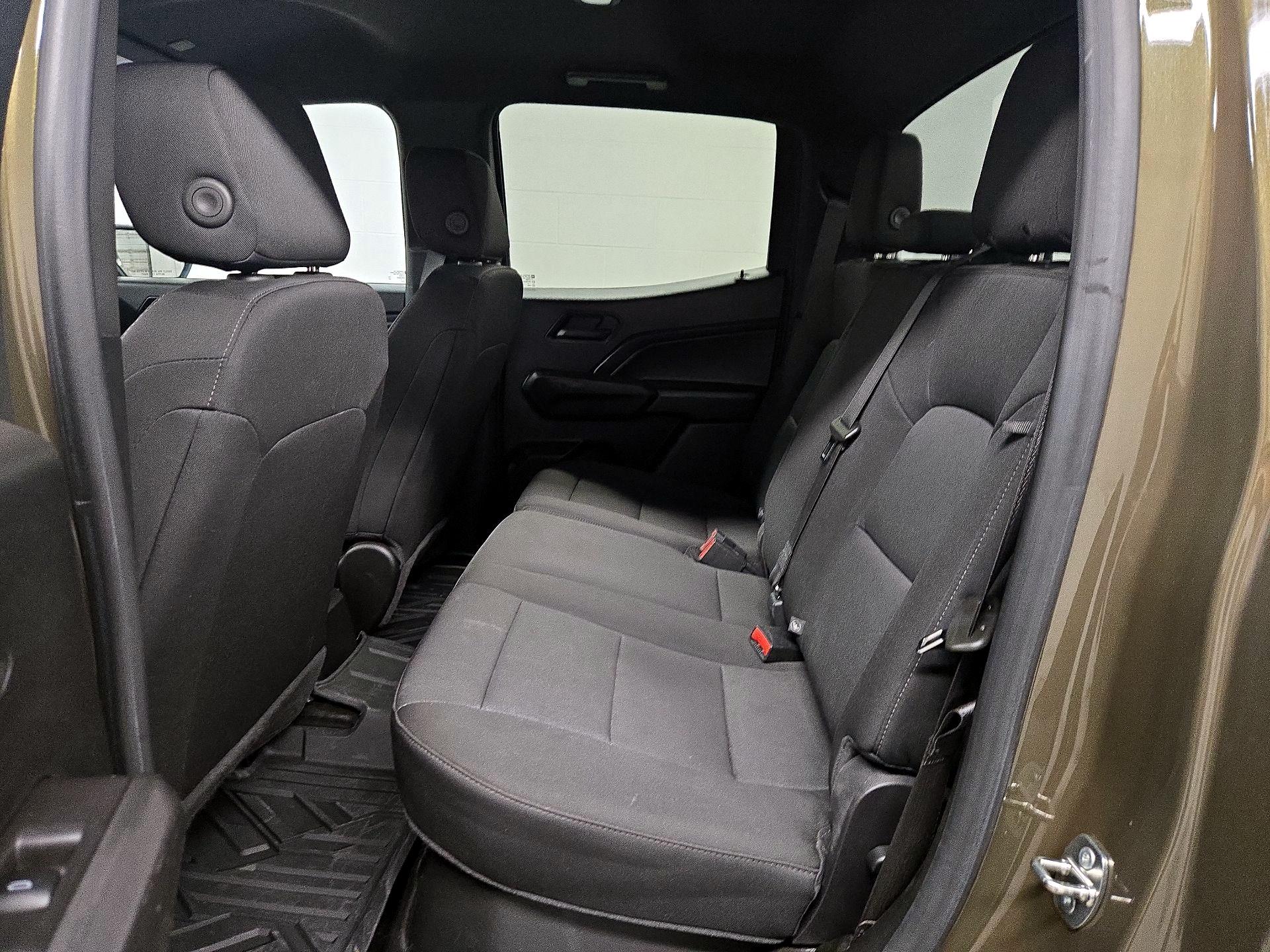 Thumbnail: 2023 Chevrolet Colorado - 20