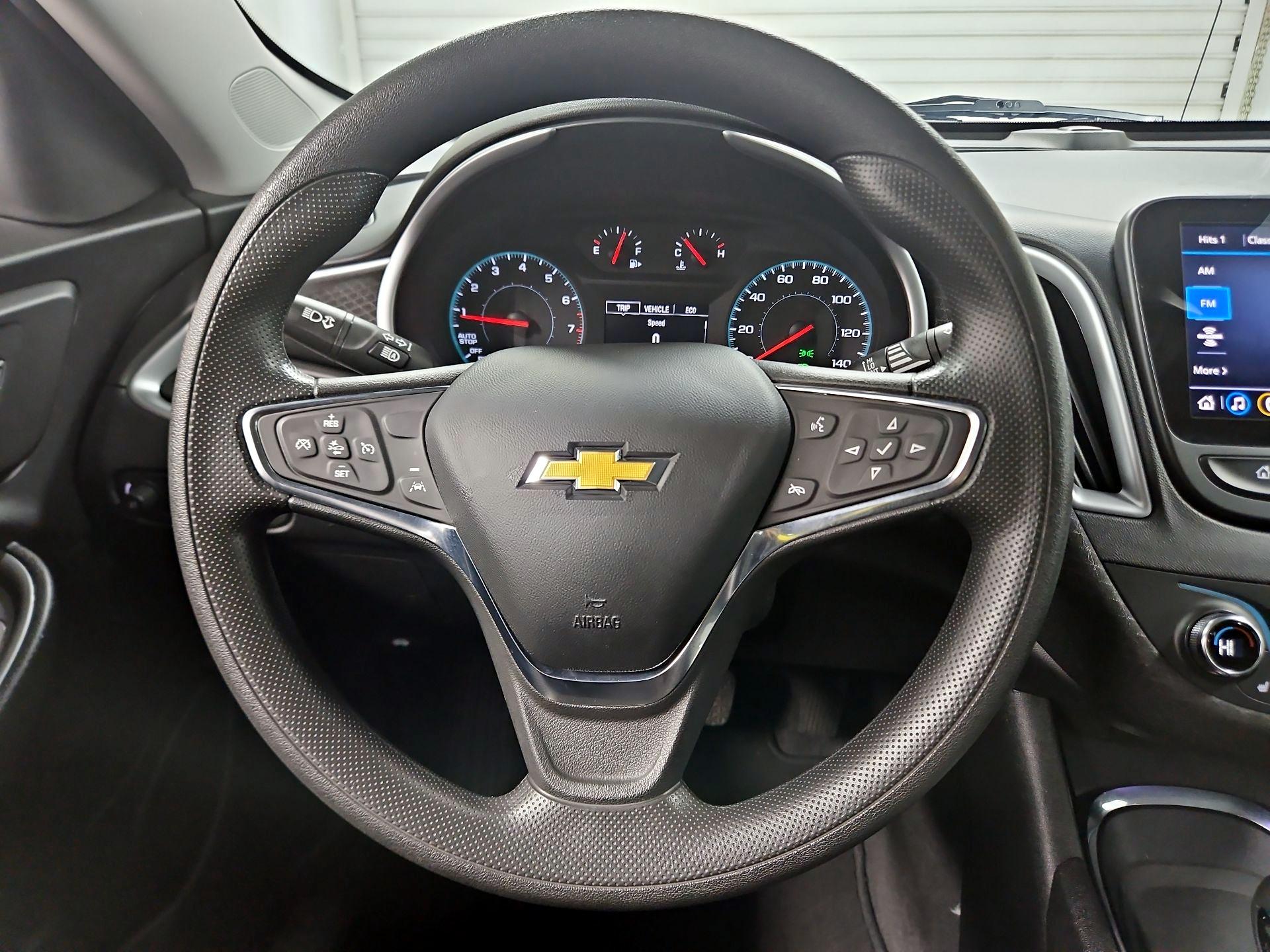 Thumbnail: 2023 Chevrolet Malibu - 10