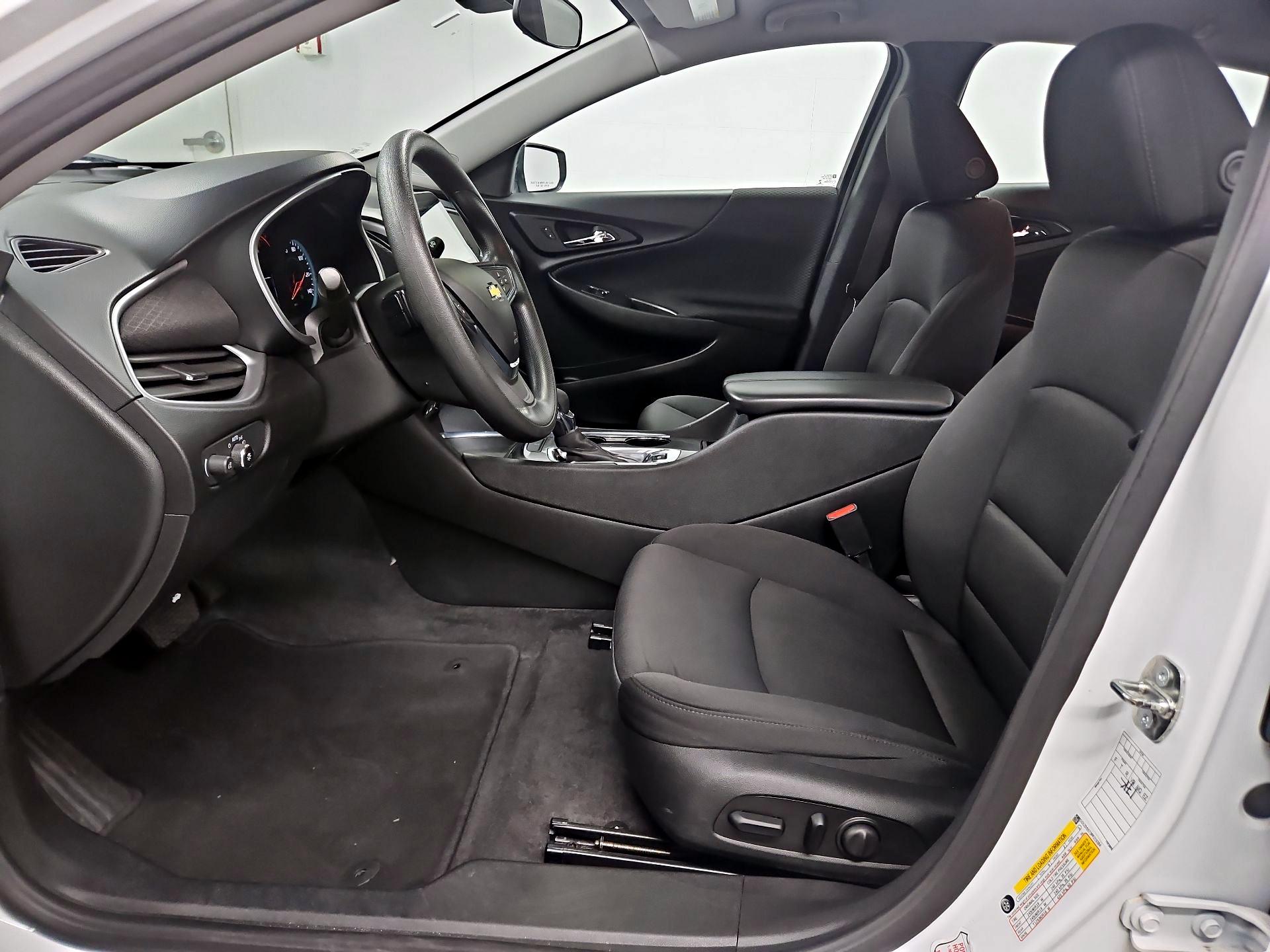 Thumbnail: 2023 Chevrolet Malibu - 11