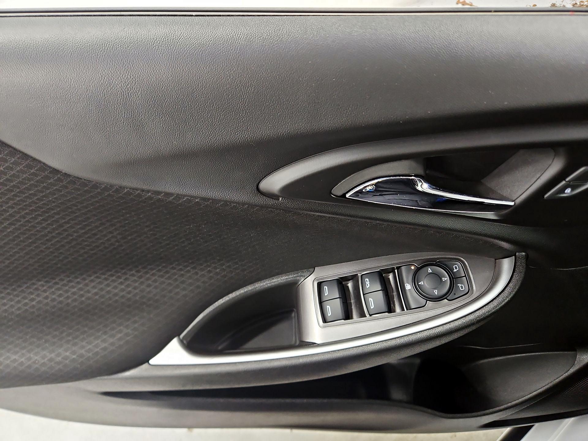 Thumbnail: 2023 Chevrolet Malibu - 12