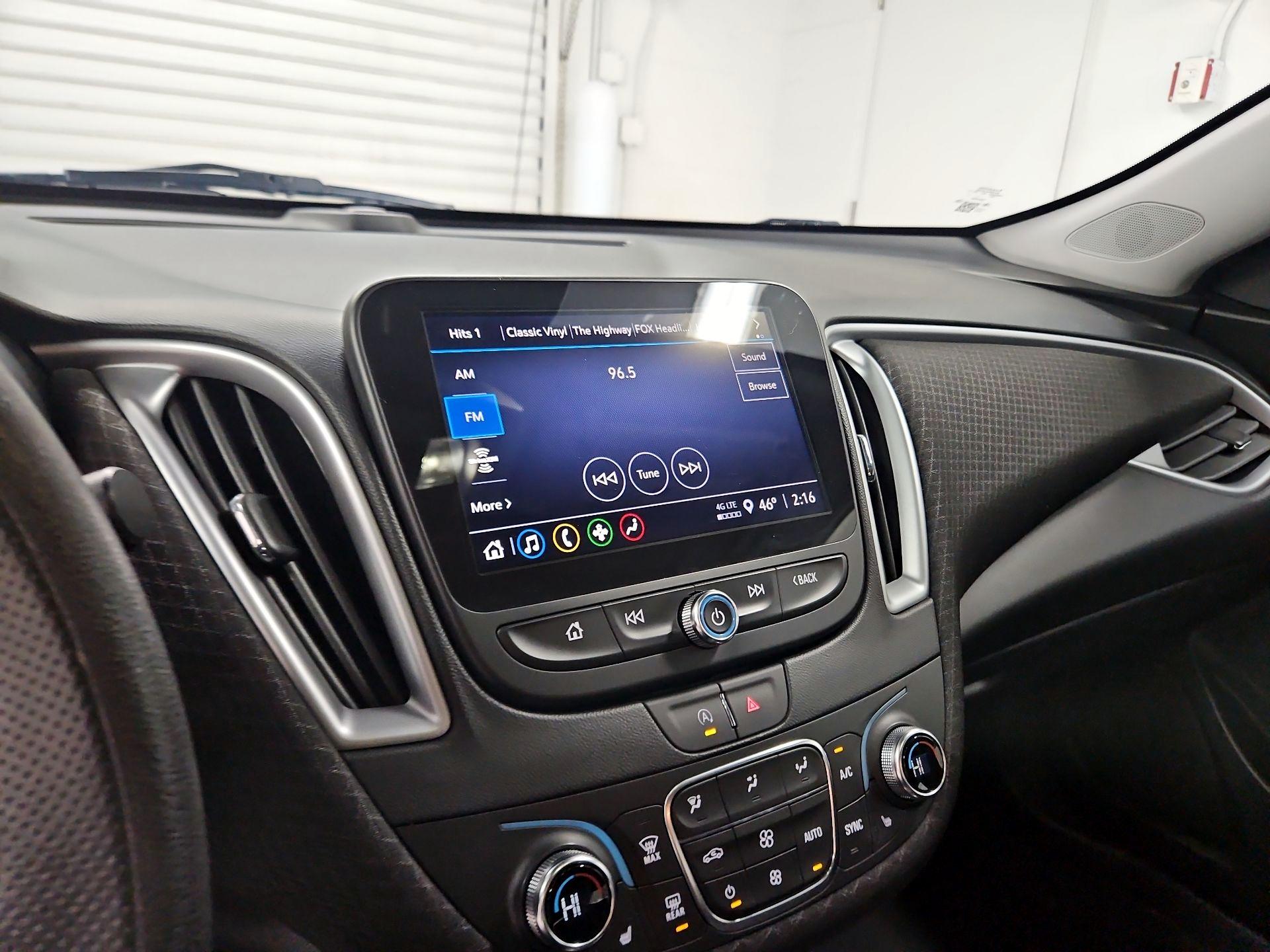 Thumbnail: 2023 Chevrolet Malibu - 15