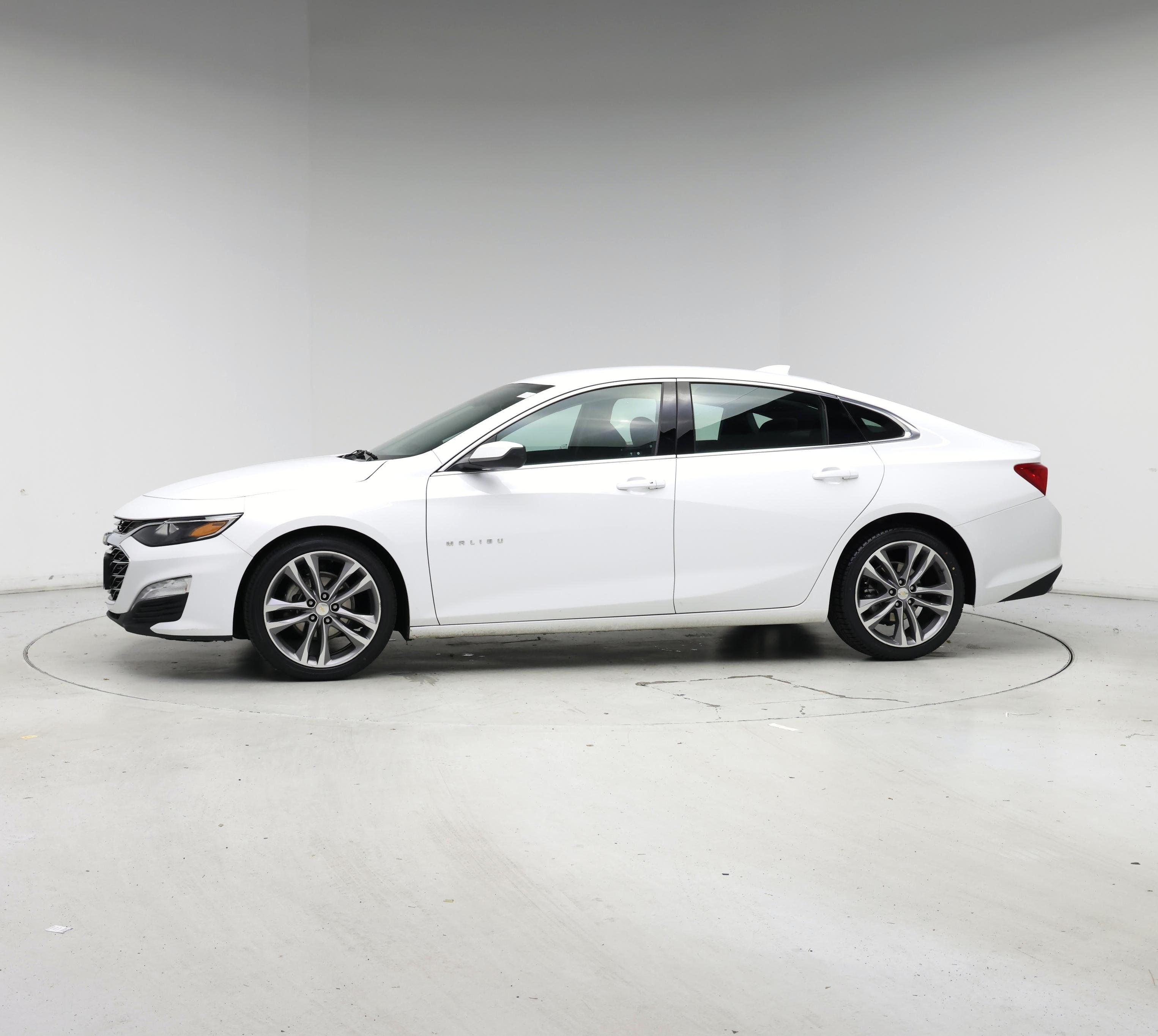 Thumbnail: 2023 Chevrolet Malibu - 3