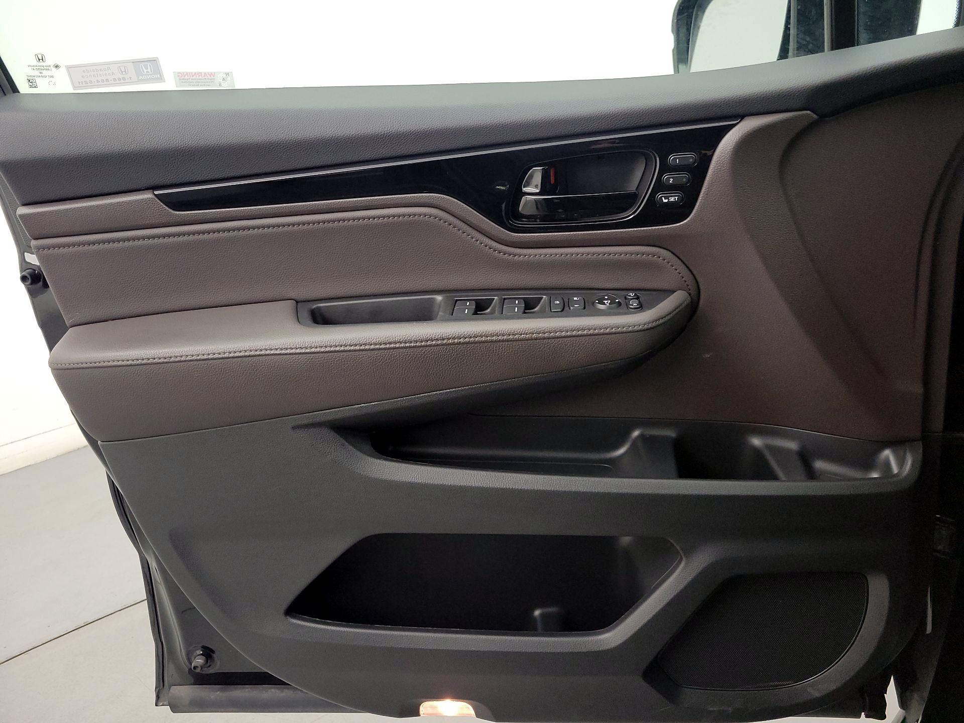 Thumbnail: 2020 Honda Odyssey - 12