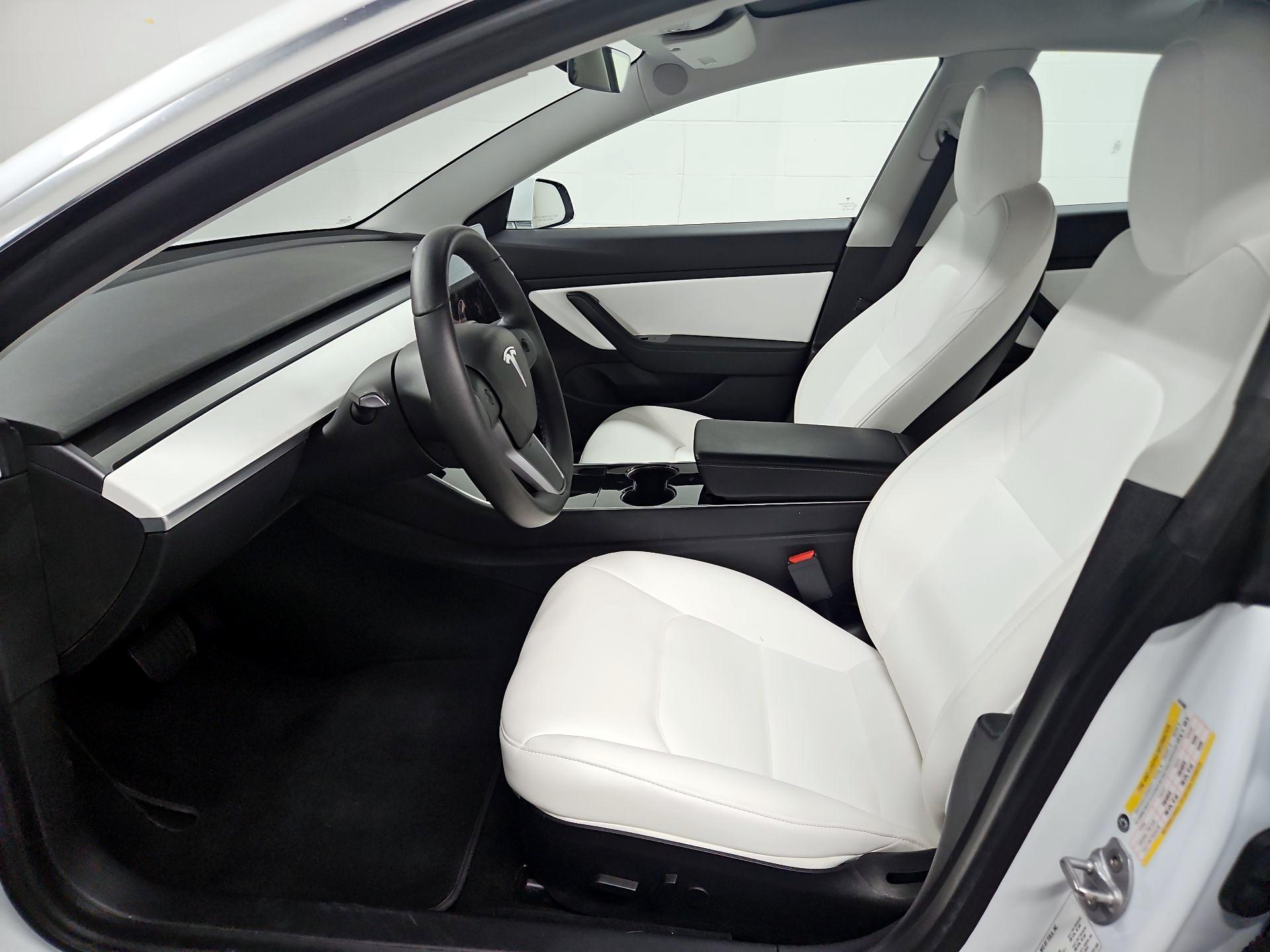 Thumbnail: 2020 Tesla Model 3 - 11