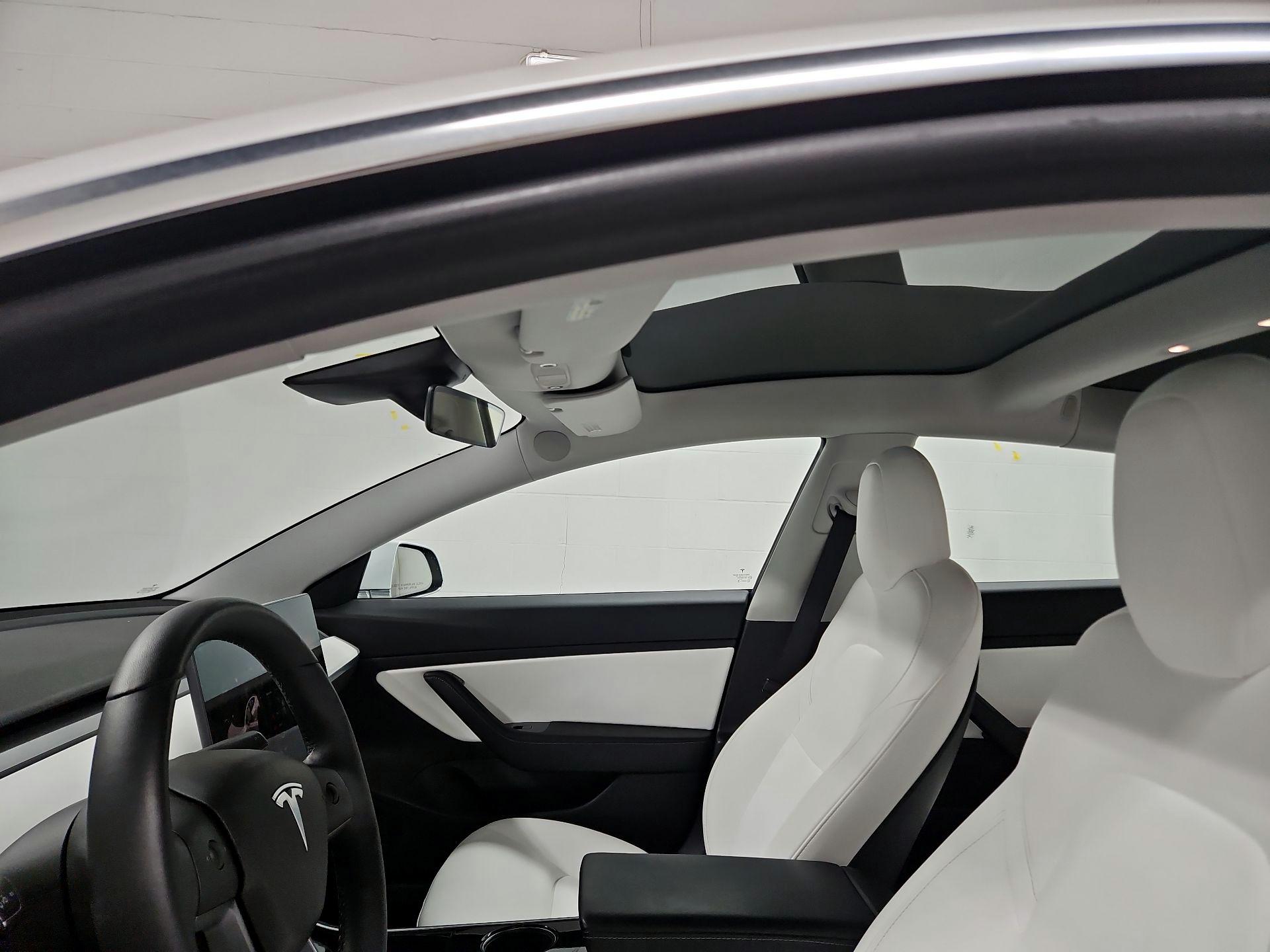 Thumbnail: 2020 Tesla Model 3 - 20