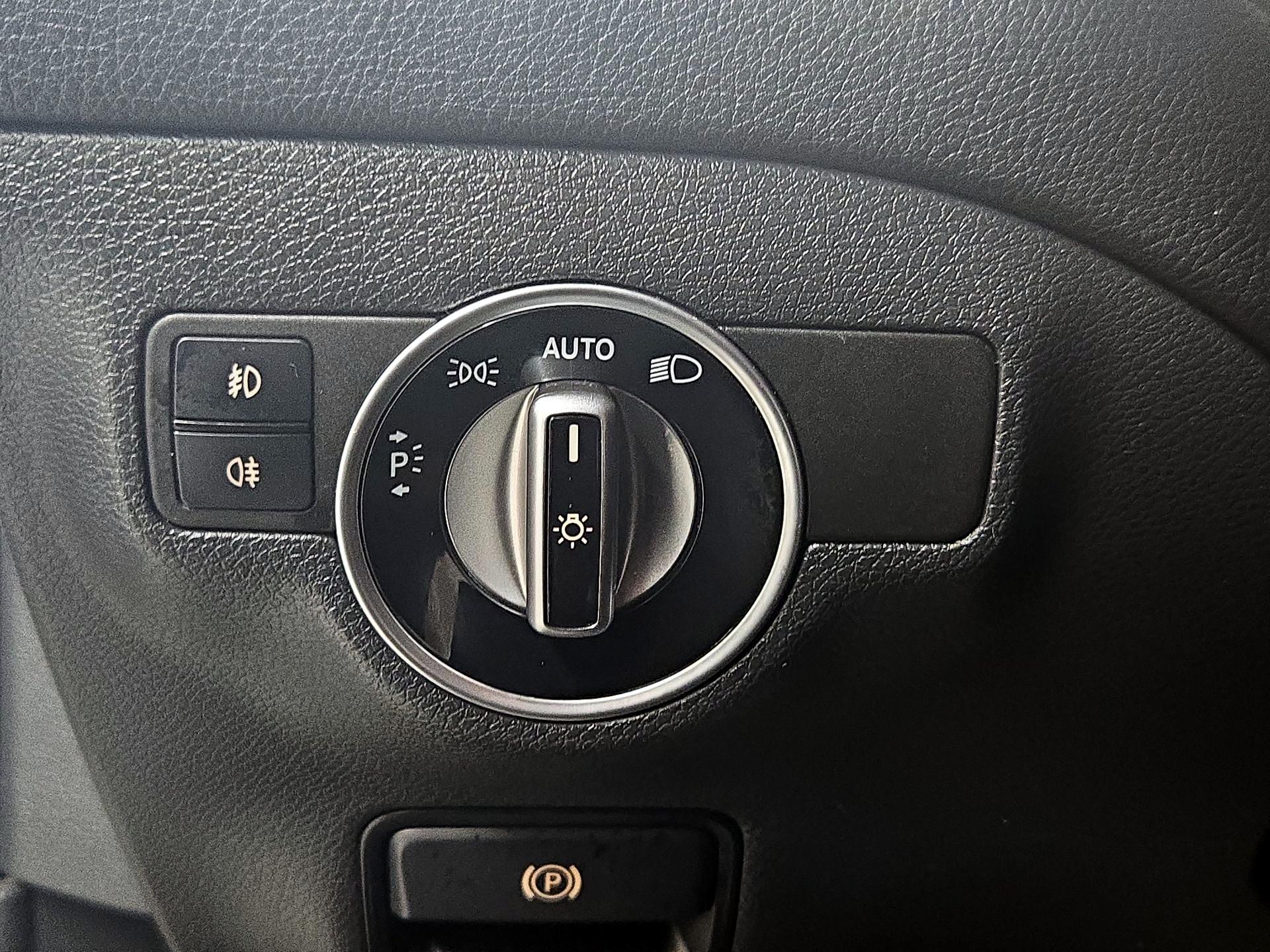 Thumbnail: 2018 Mercedes-Benz GLA - 13