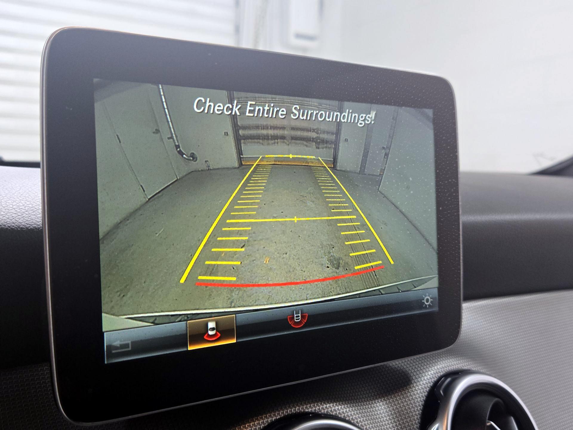 Thumbnail: 2018 Mercedes-Benz GLA - 14