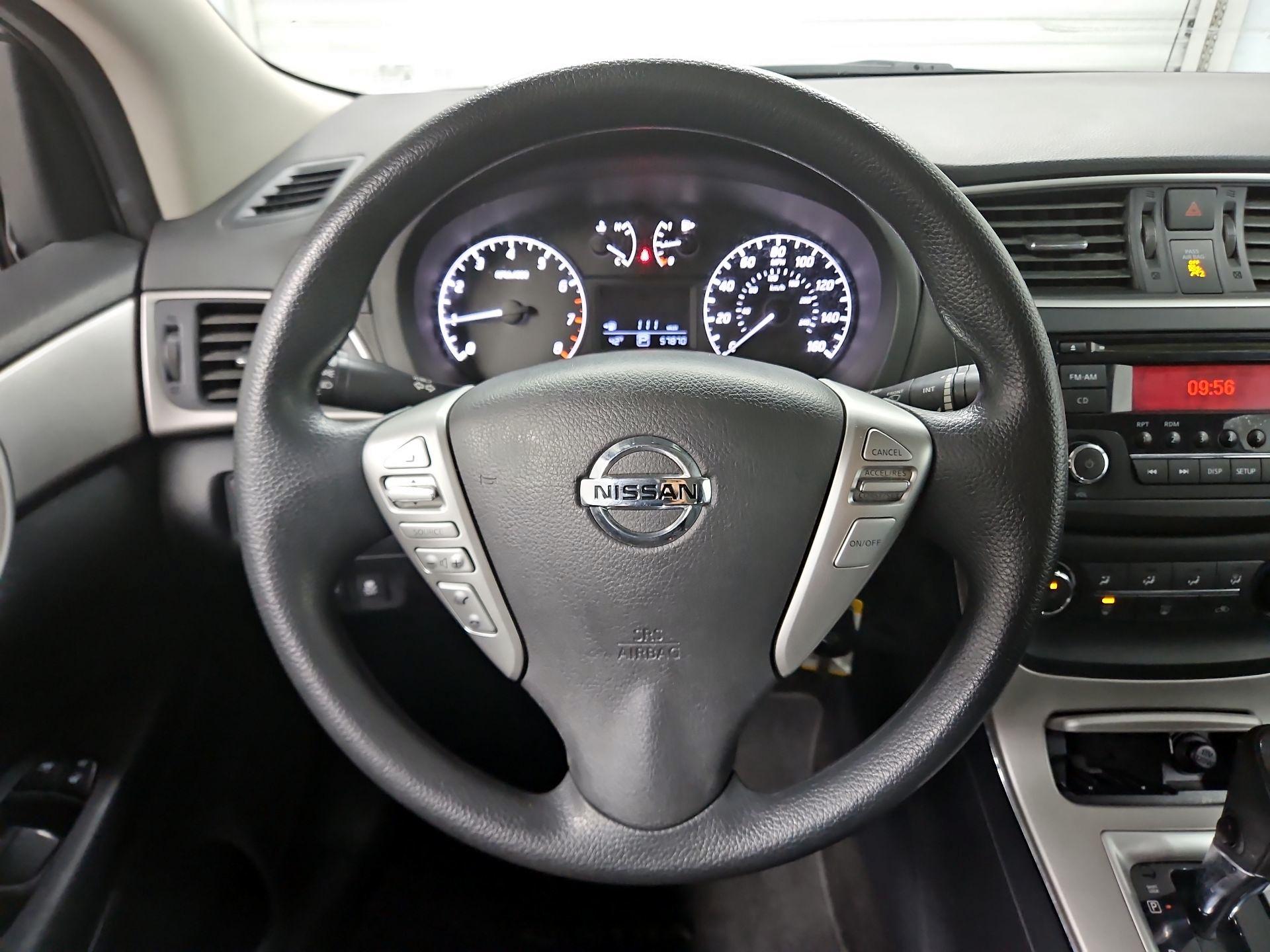 Thumbnail: 2015 Nissan Sentra - 10