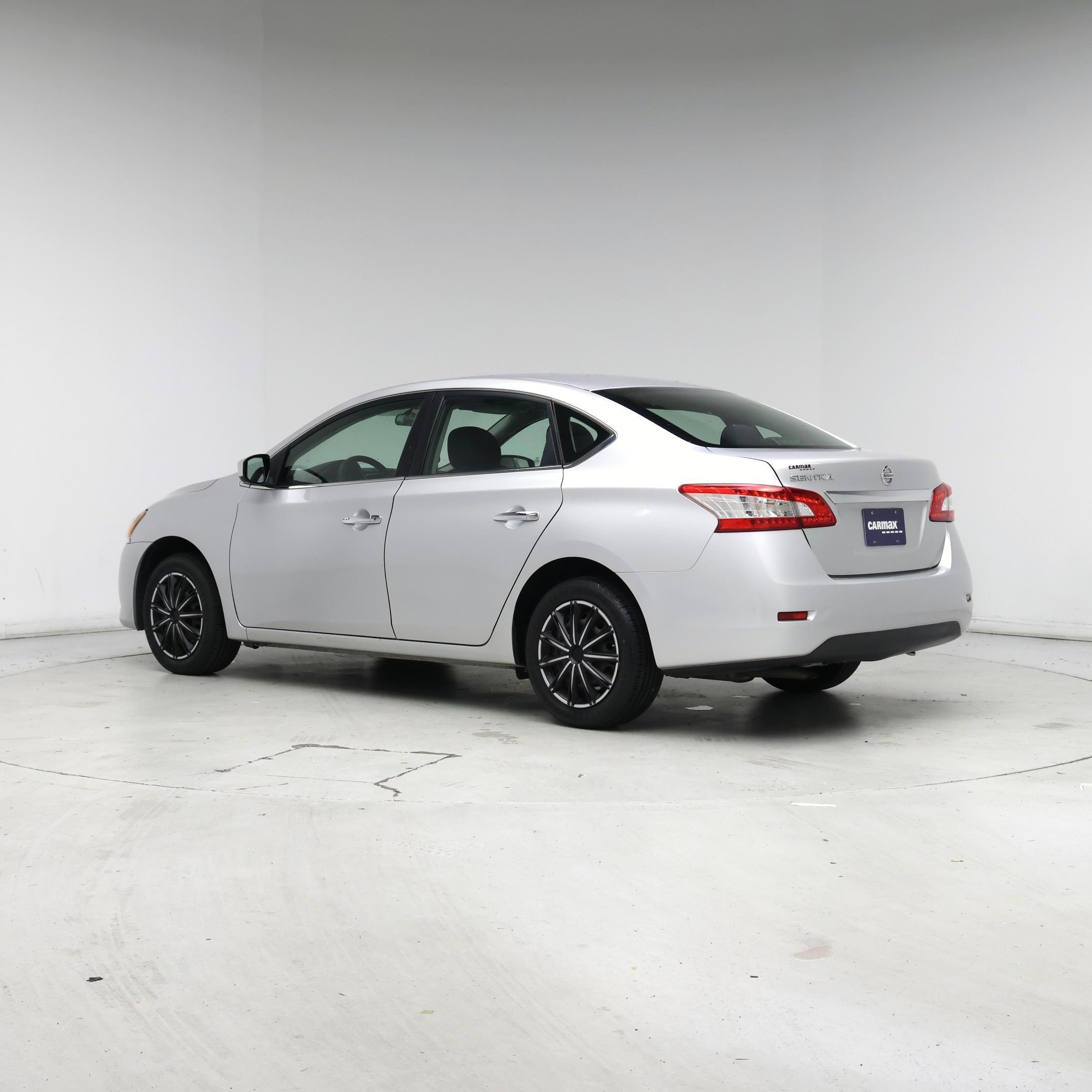 Thumbnail: 2015 Nissan Sentra - 2