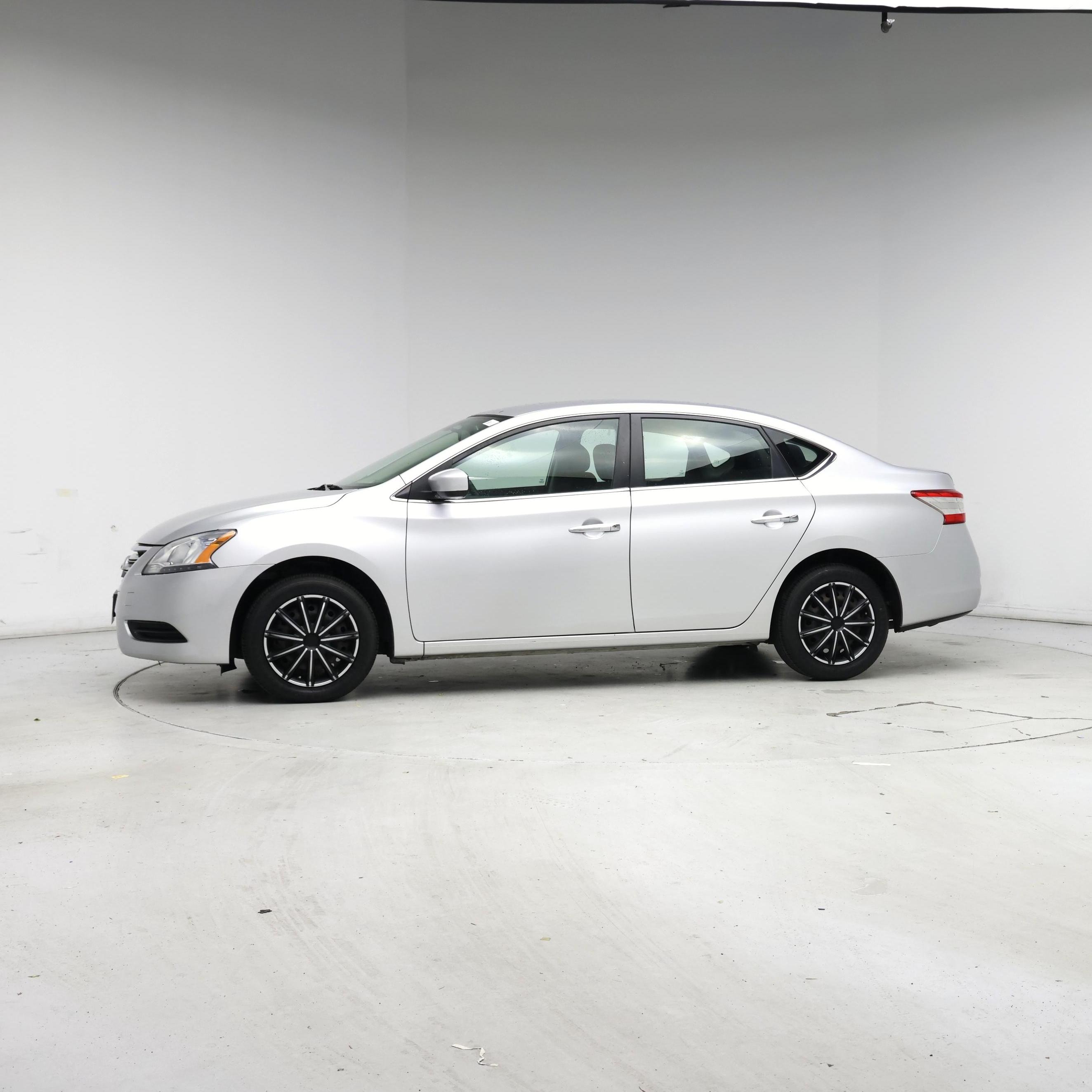 Thumbnail: 2015 Nissan Sentra - 3