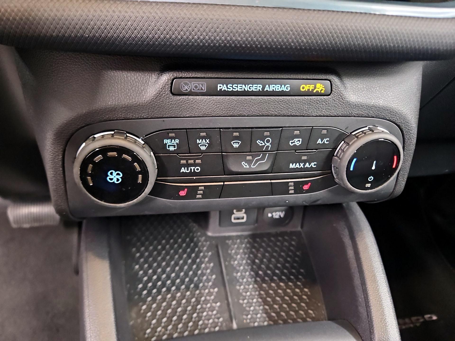 Thumbnail: 2024 Ford Bronco Sport - 16