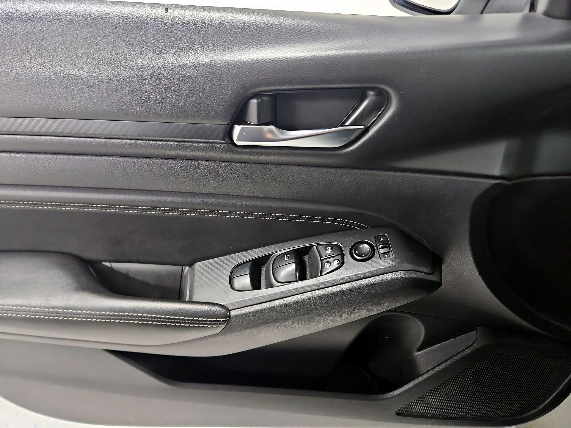 Thumbnail: 2020 Nissan Altima - 12